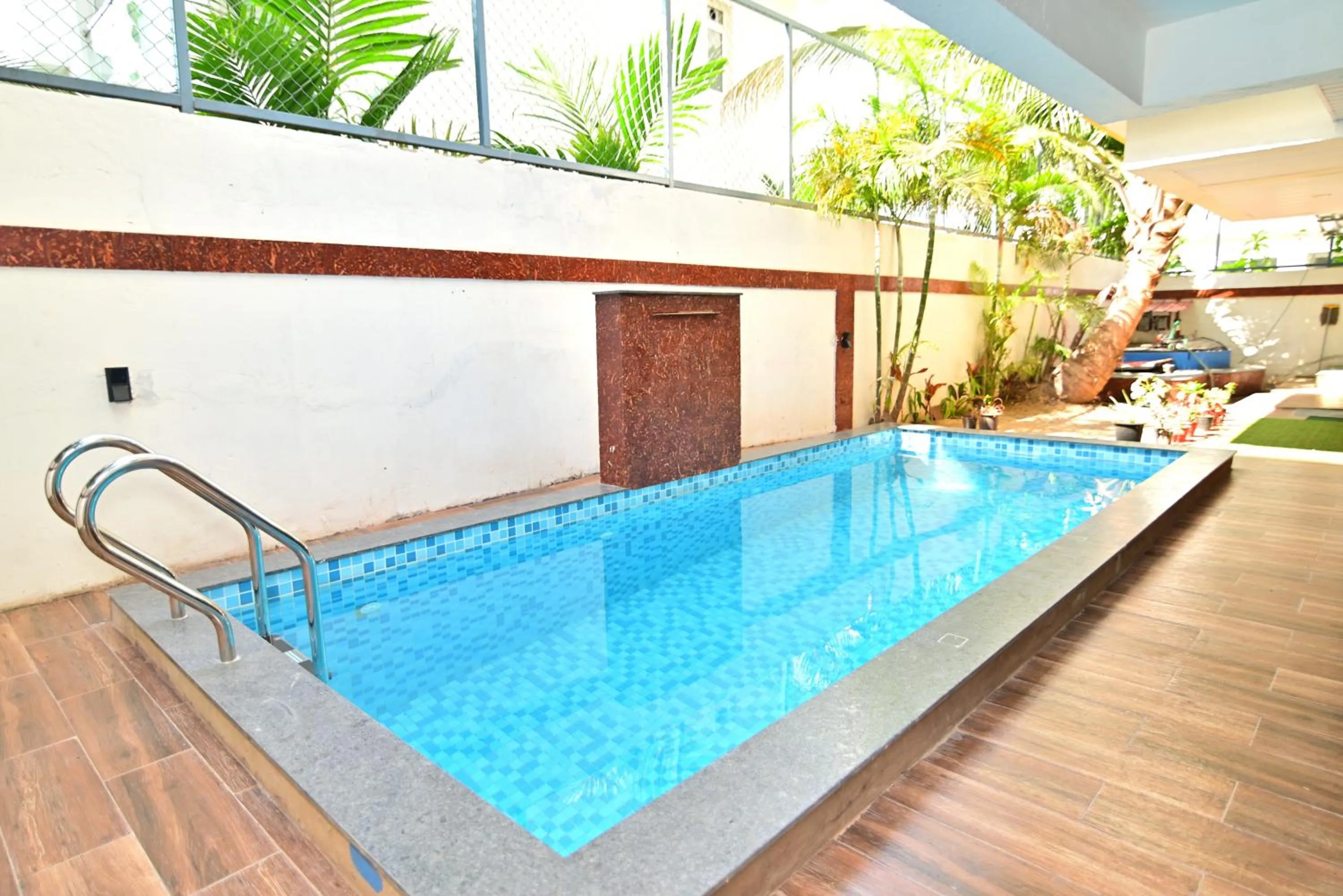 Swimming pool in Q lite Calangute