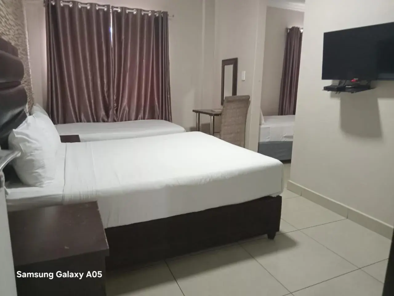 Deluxe Queen Room in Bayside Self Catering and Hotel 14 Monty Naicker Pinestreet Durban Deluxe Queen Room in Bayside Self Catering and Hotel 14 Monty Naicker Pinestreet Durban