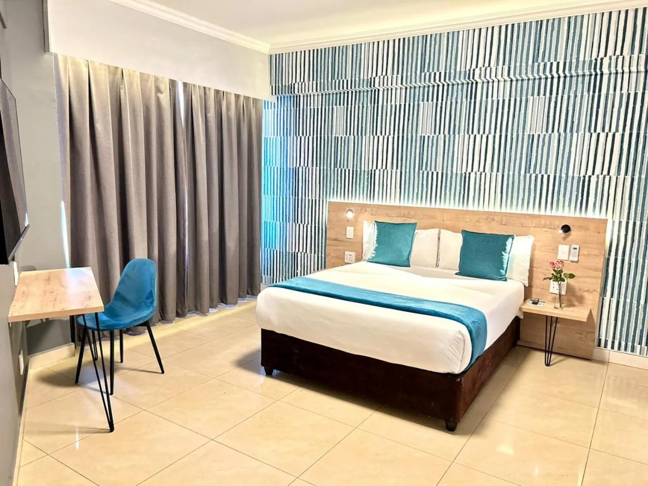 Bed in Bayside Self Catering and Hotel 14 Monty Naicker Pinestreet Durban