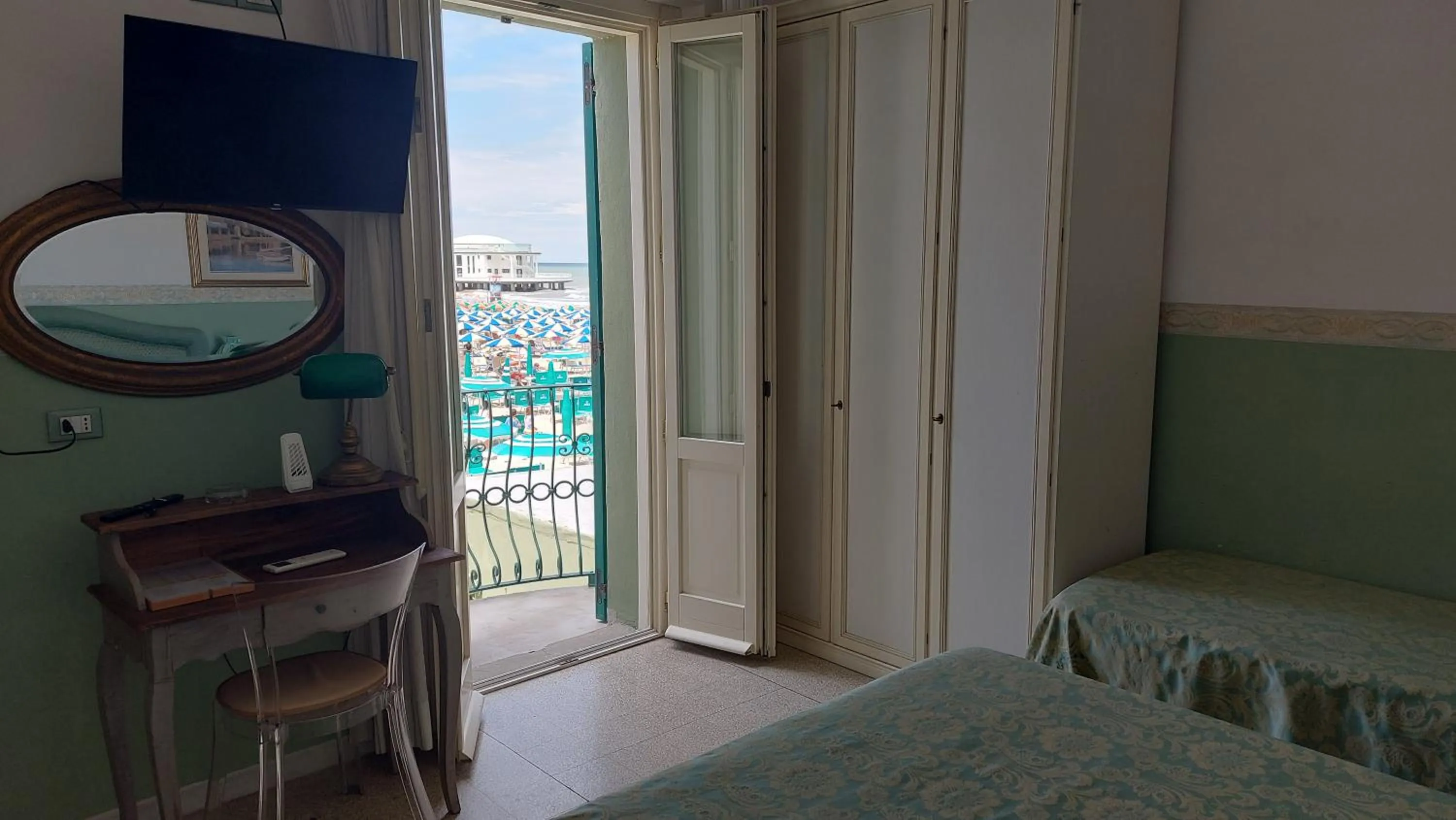 Bed in Albergo Regina