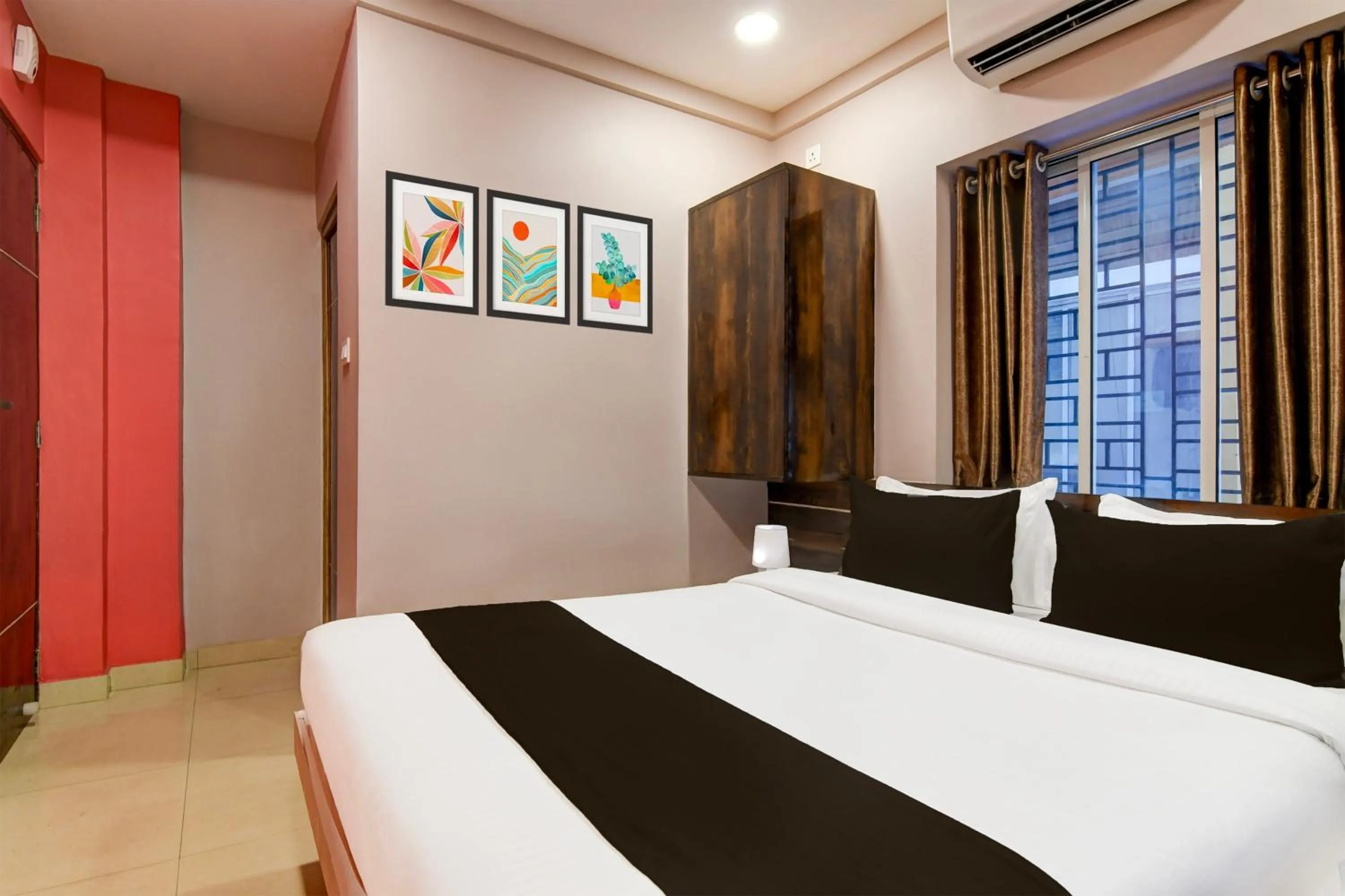 Bedroom, Bed in Super Collection O New Town Near OM Sweets Formerly Shiva Inn