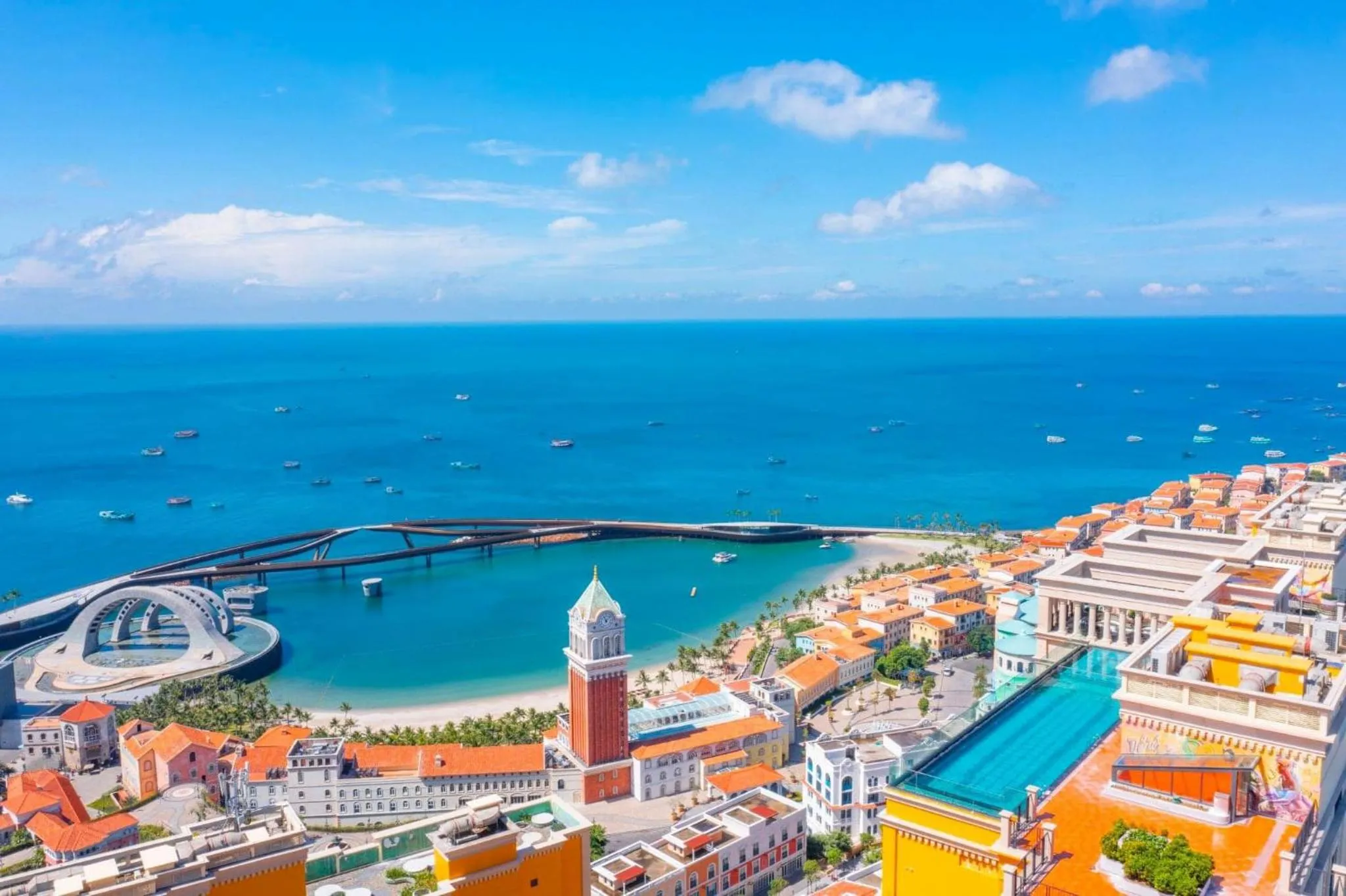 Swimming pool in We Young Apartments by HOFs - Fireworks & Ocean view