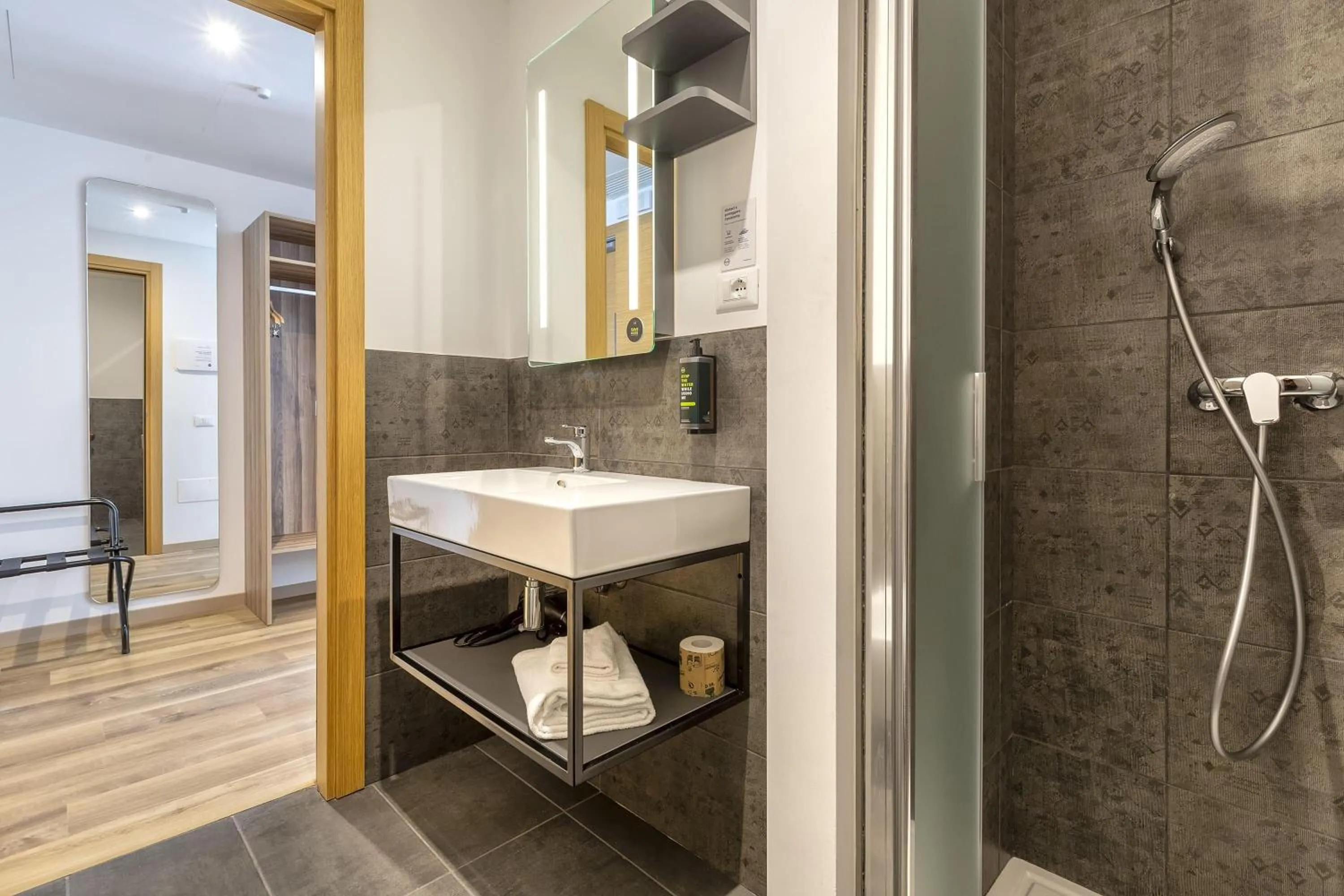 Photo of the whole room in B&B HOTEL Sassari