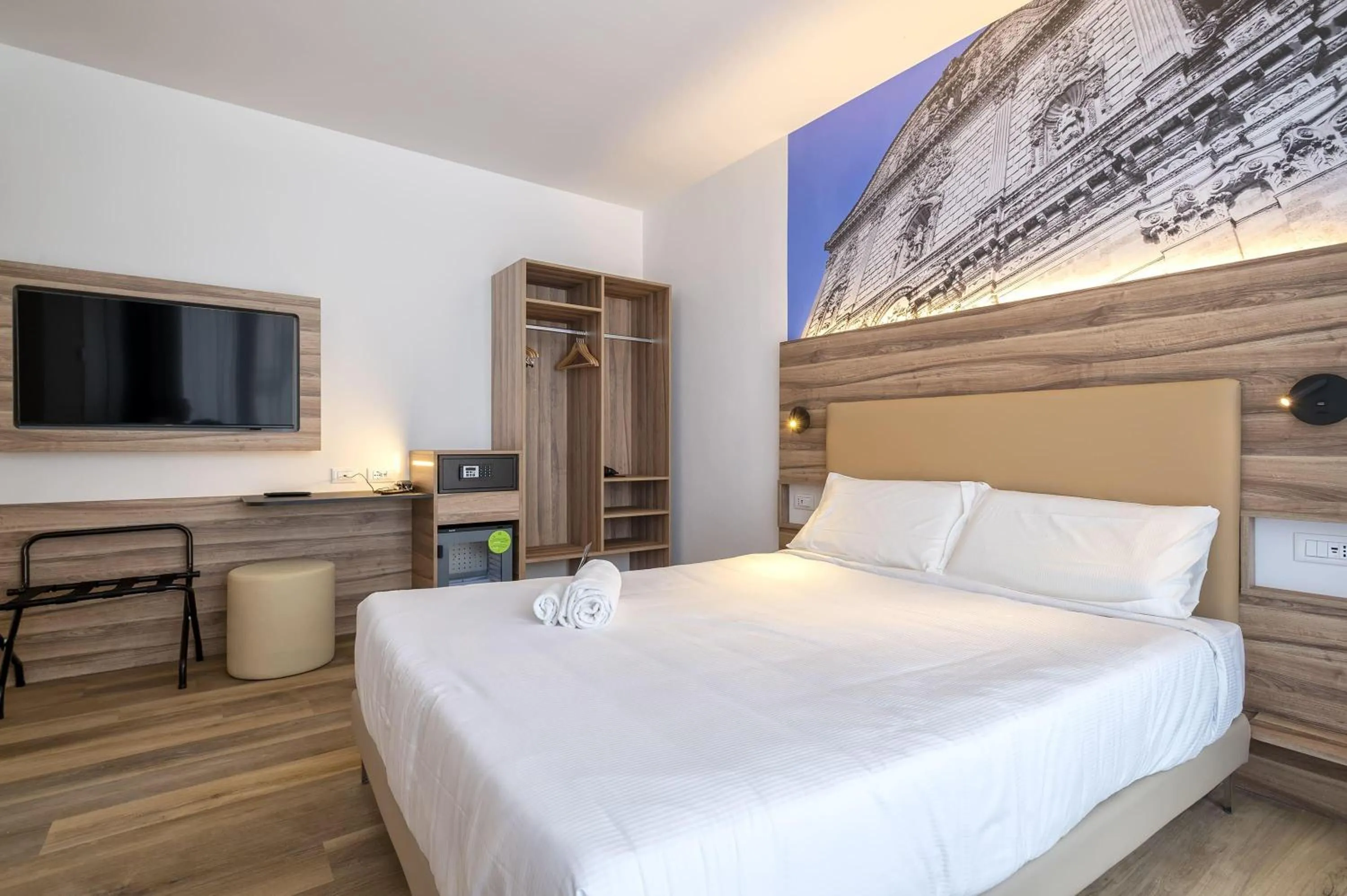 Photo of the whole room, Bed in B&B HOTEL Sassari