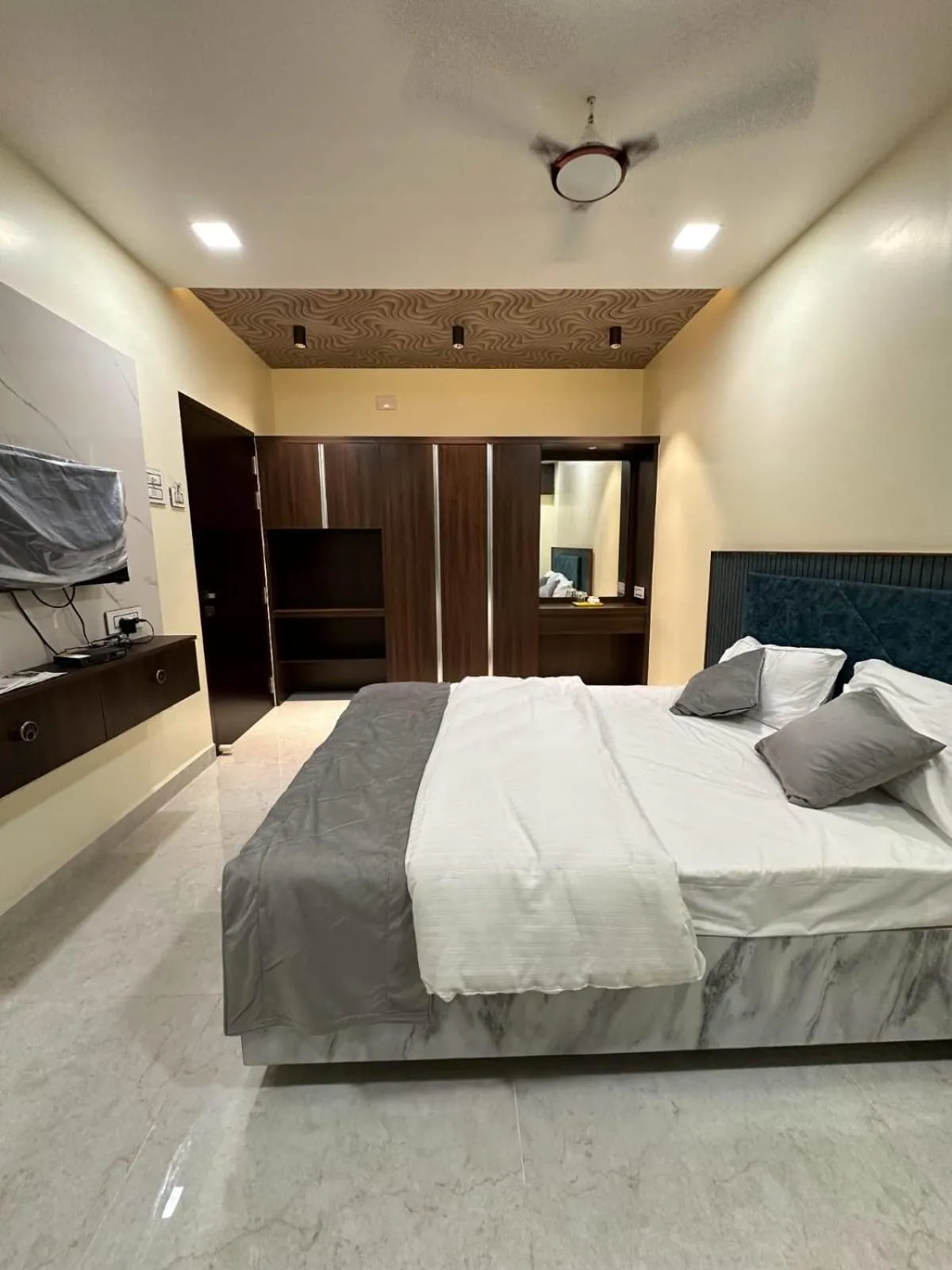 Bed in Jai Raja's Tower