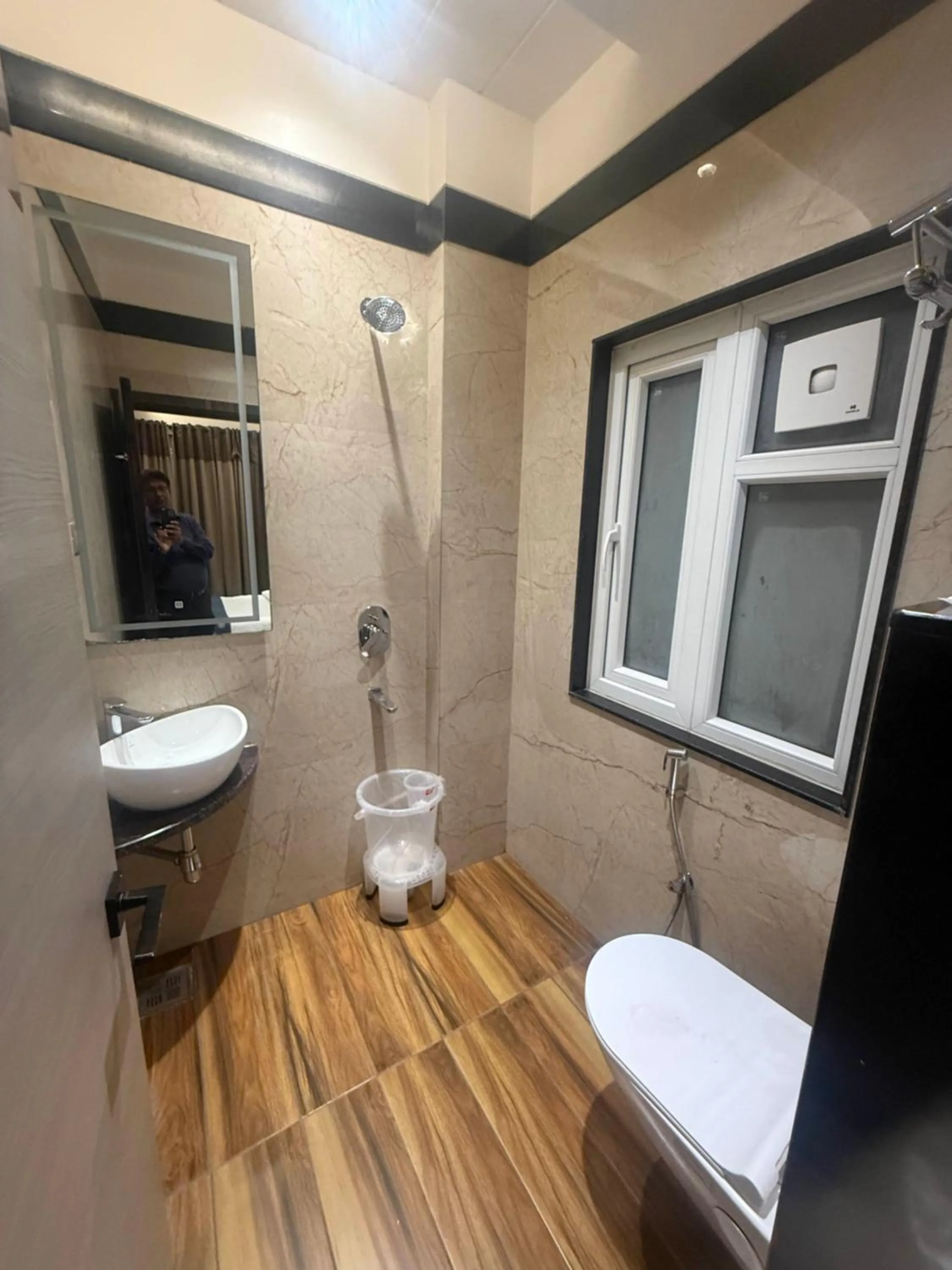 Sri Shyam Villas Near Kashi Vishwanath Temple