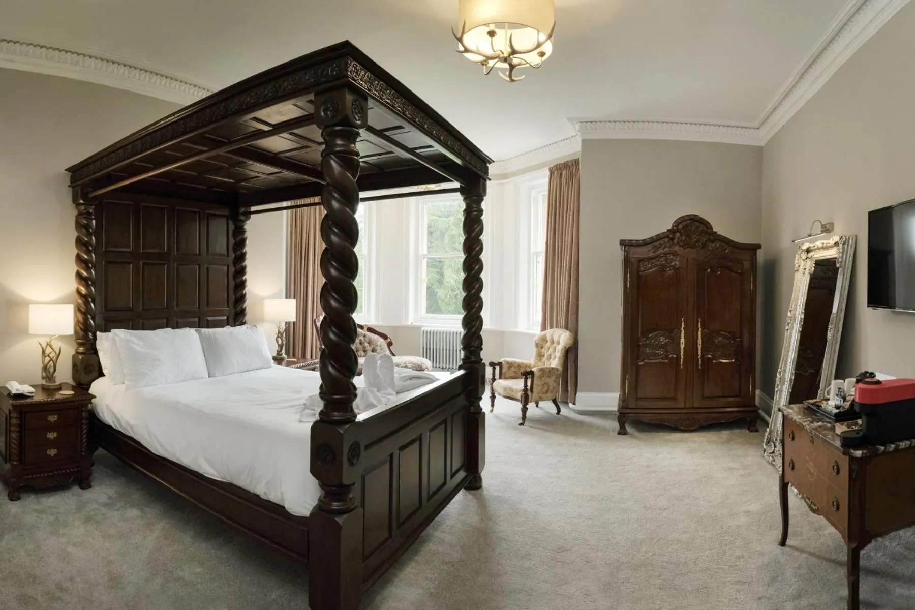 Bed in Friars Carse Country House Hotel