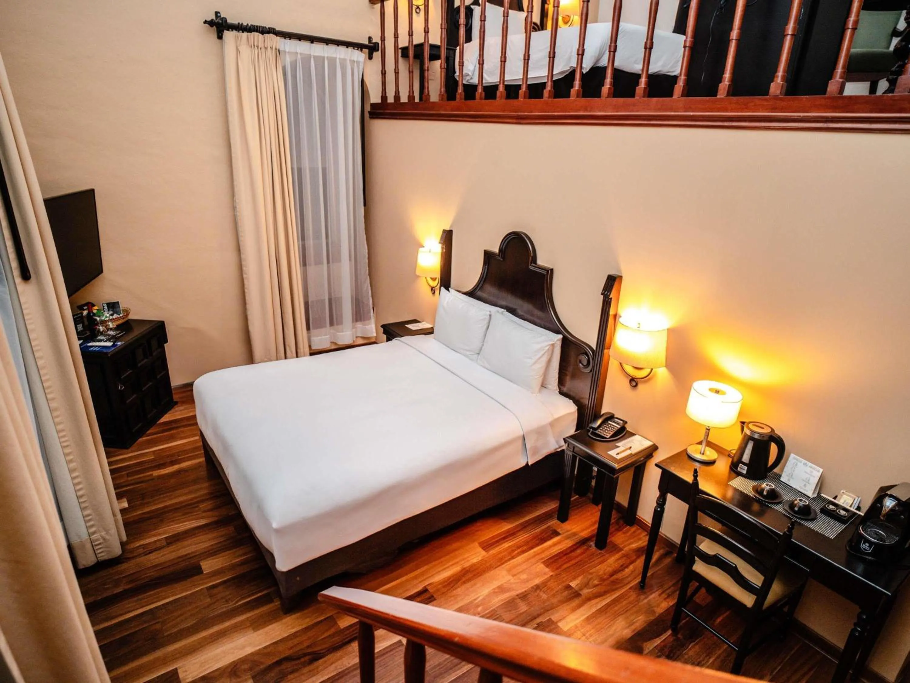 Bedroom, Bed in Novotel Cusco