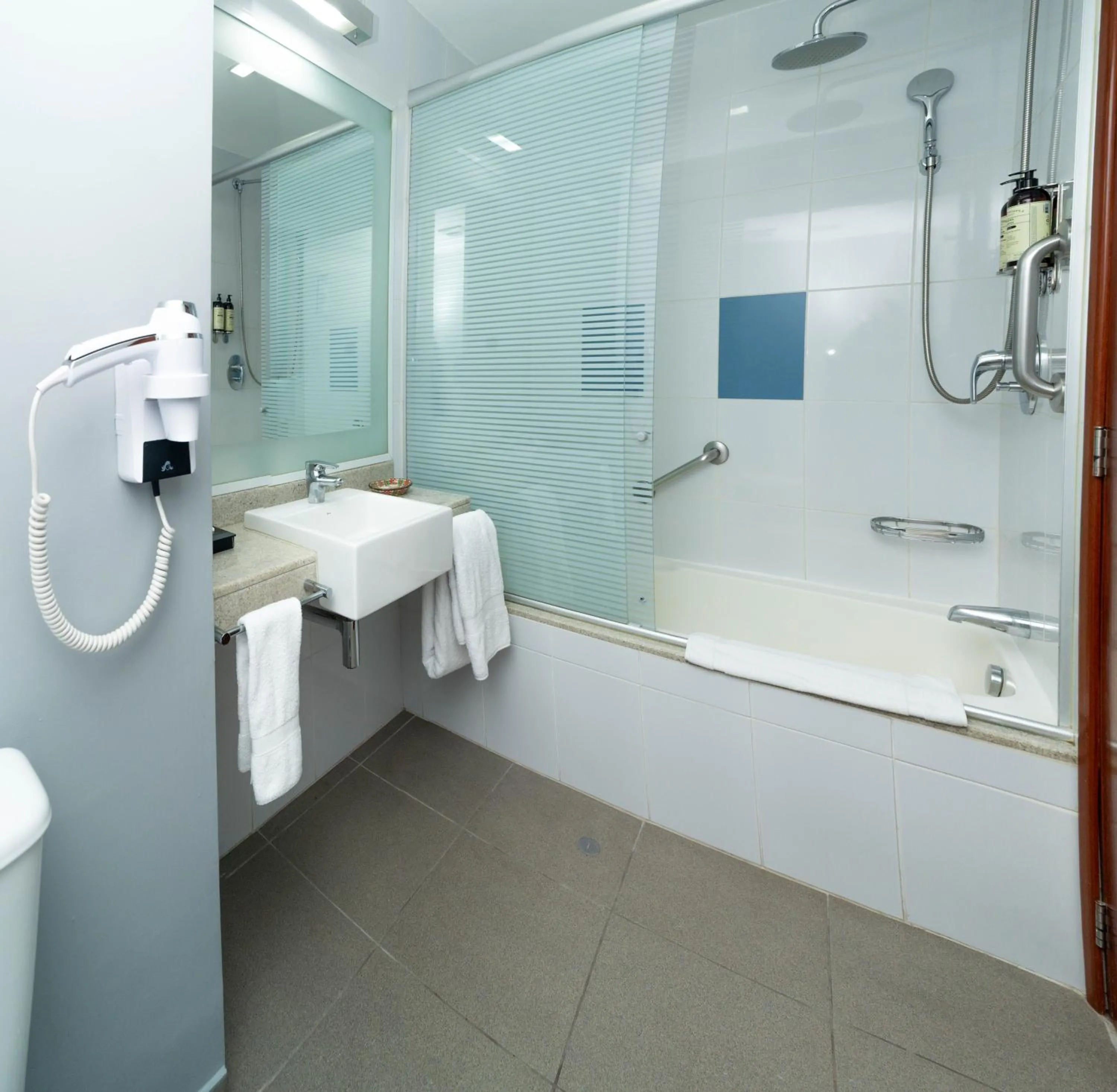 Bathroom in Novotel Cusco