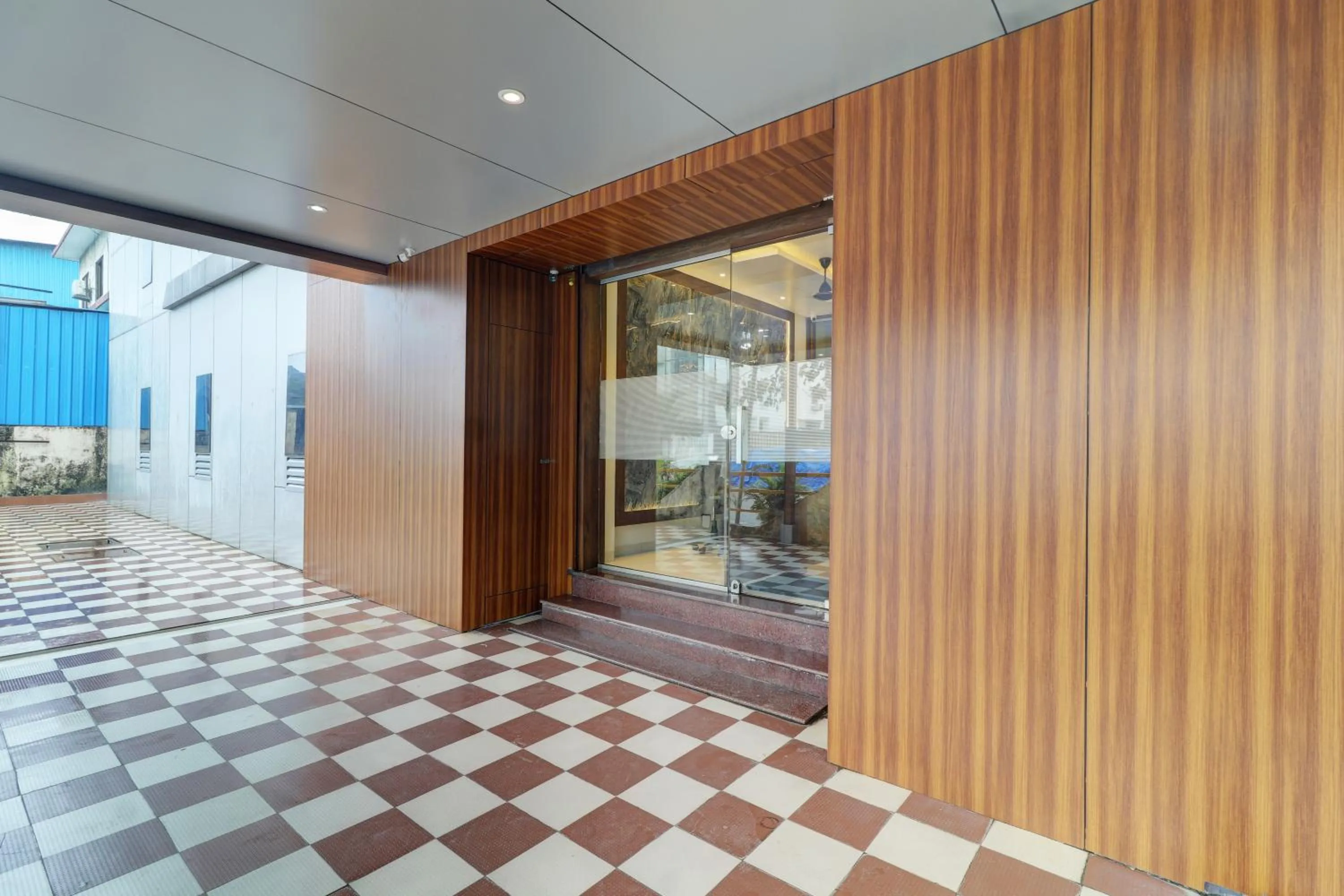 Parking in New Parimeet Residency