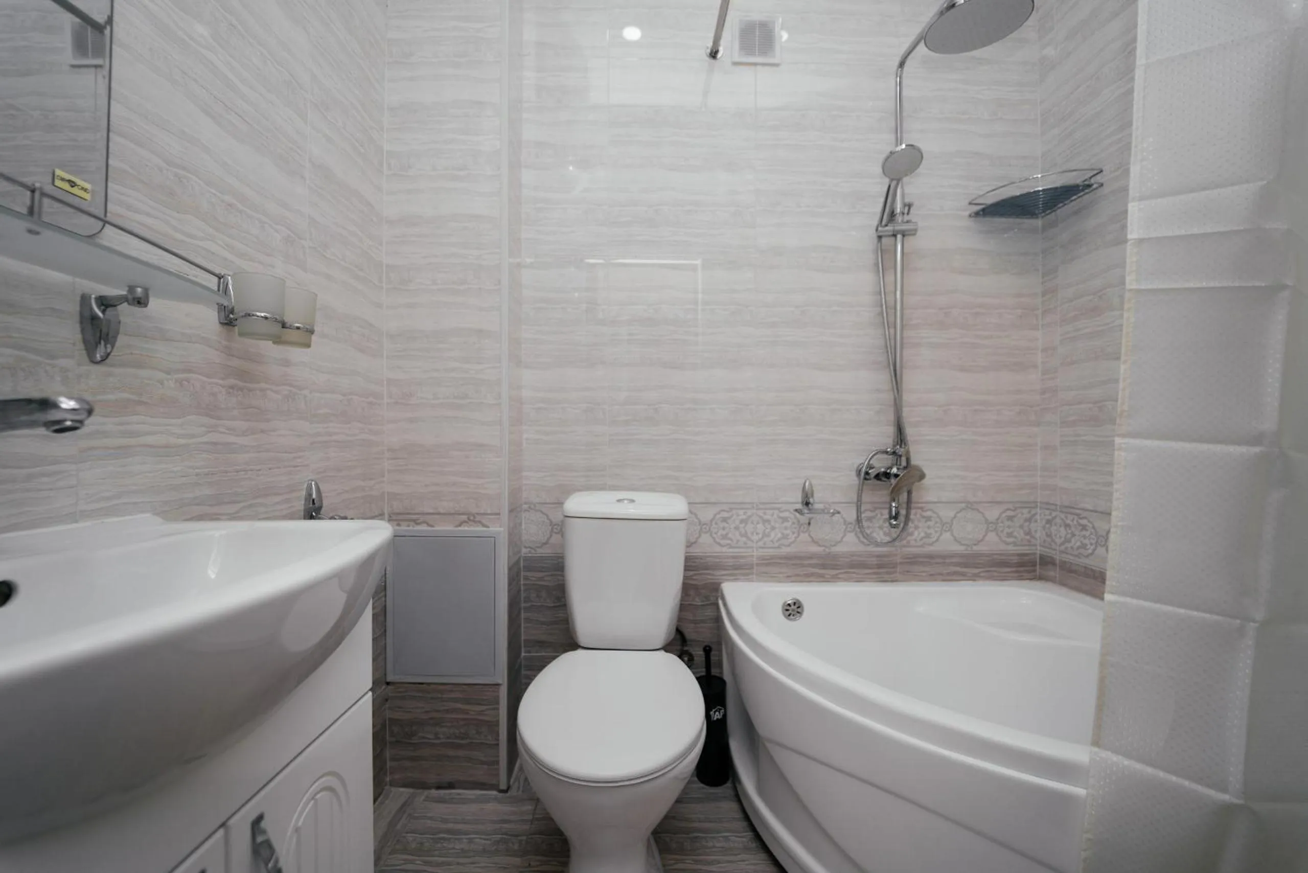 Shower in ZAAL Hotel