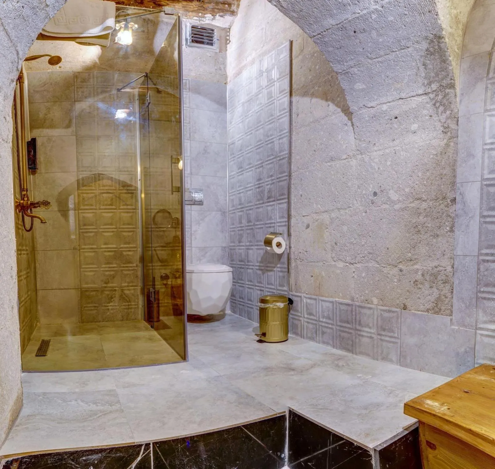 Bathroom in Marbay Cave Cappadocia