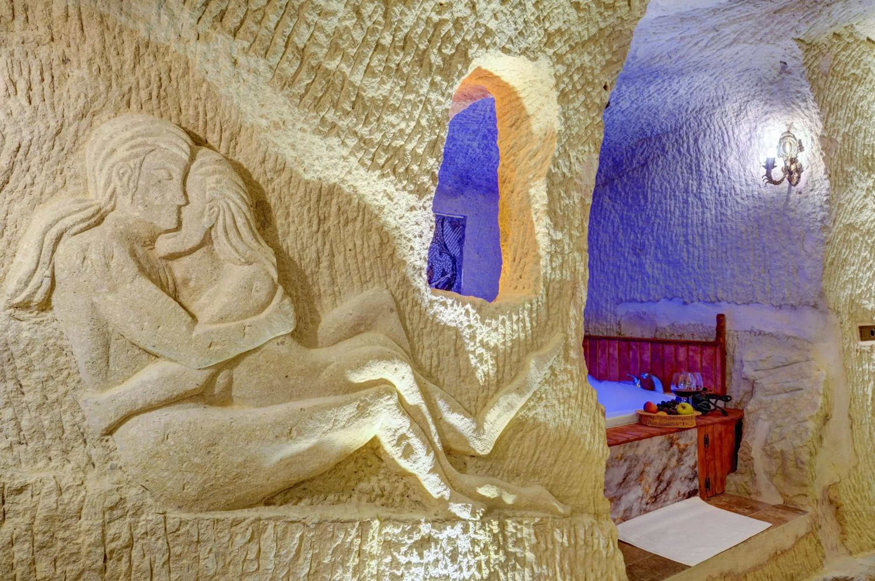 Hot Tub in Marbay Cave Cappadocia