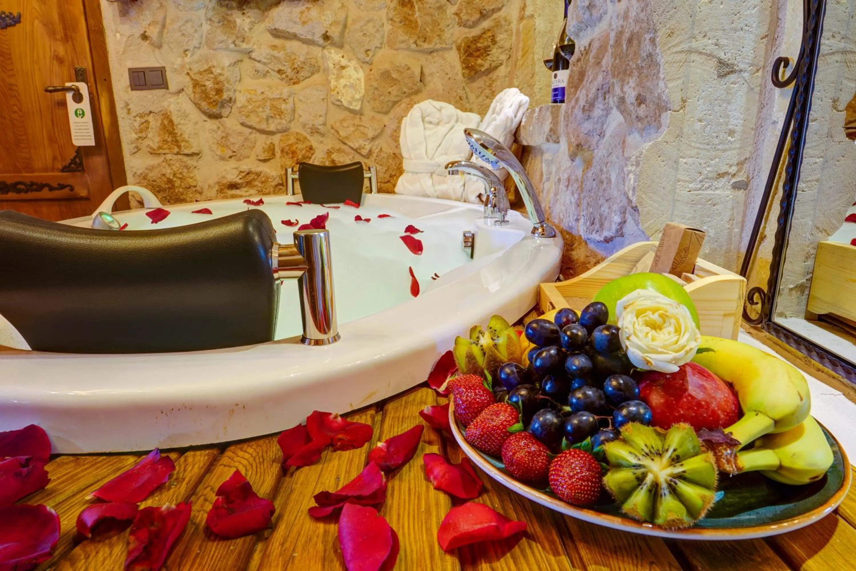 Hot Tub in Marbay Cave Cappadocia