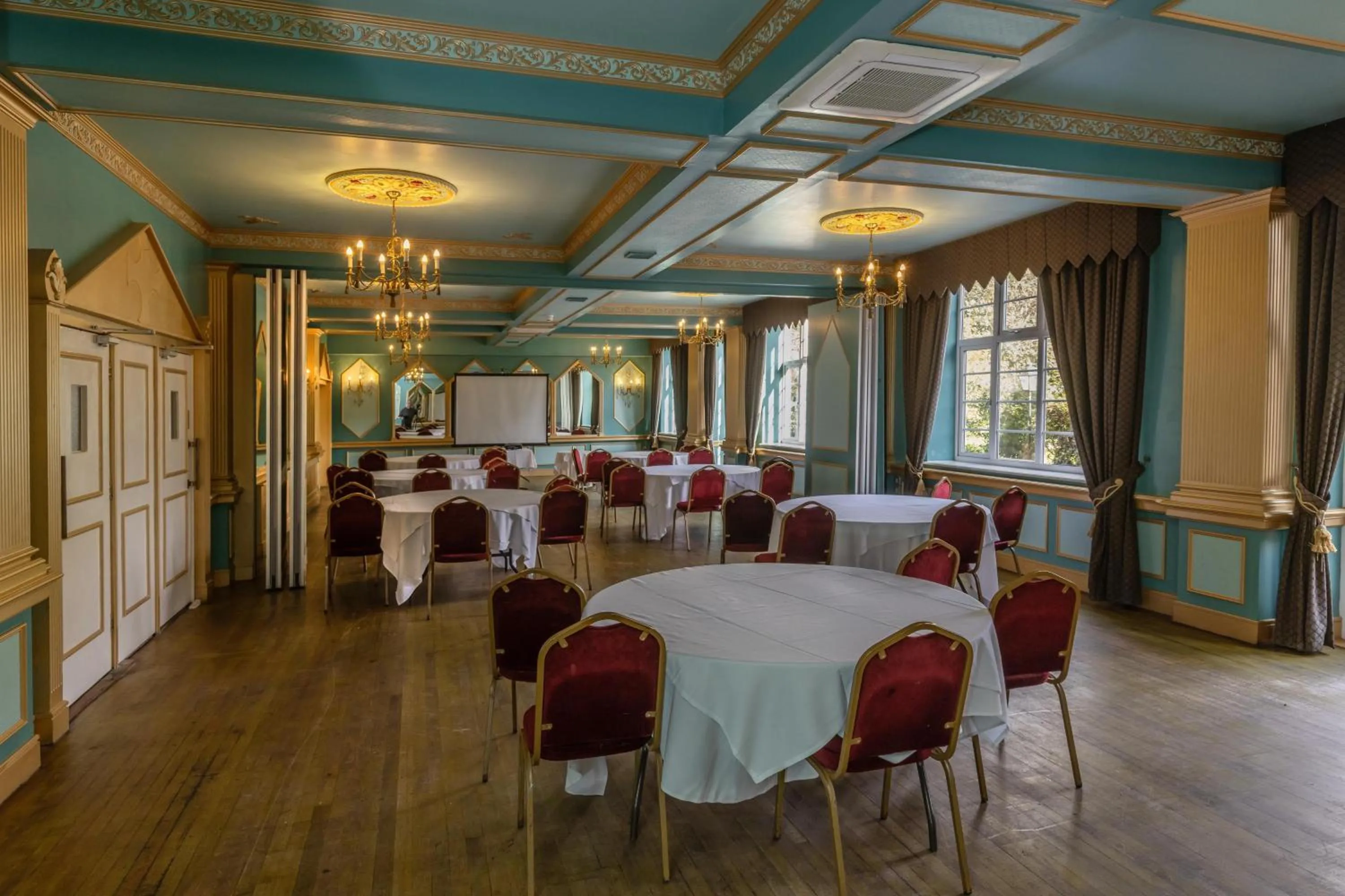 Spa and wellness centre/facilities in Best Western Abbots Barton Hotel