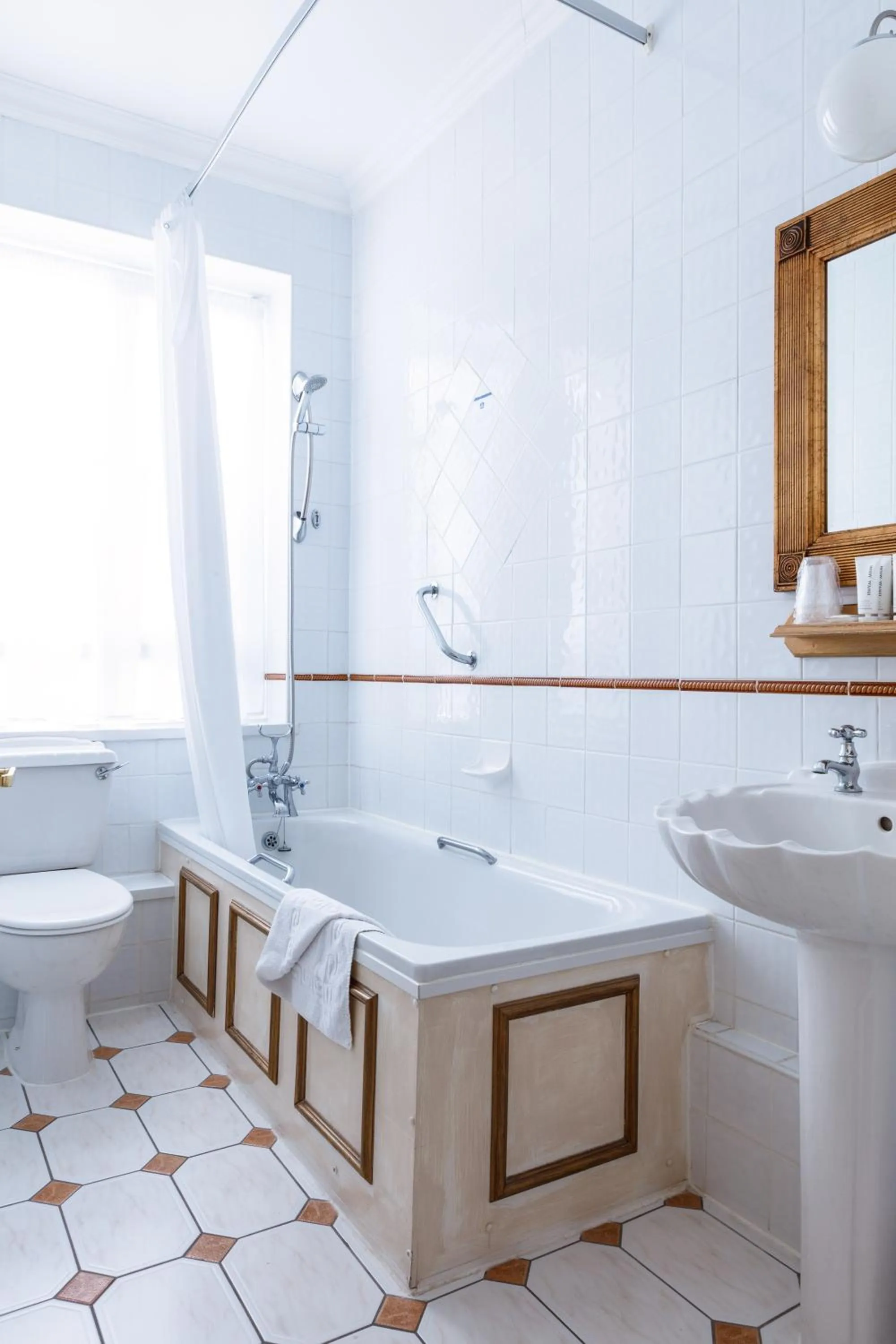 Bath in Best Western Abbots Barton Hotel