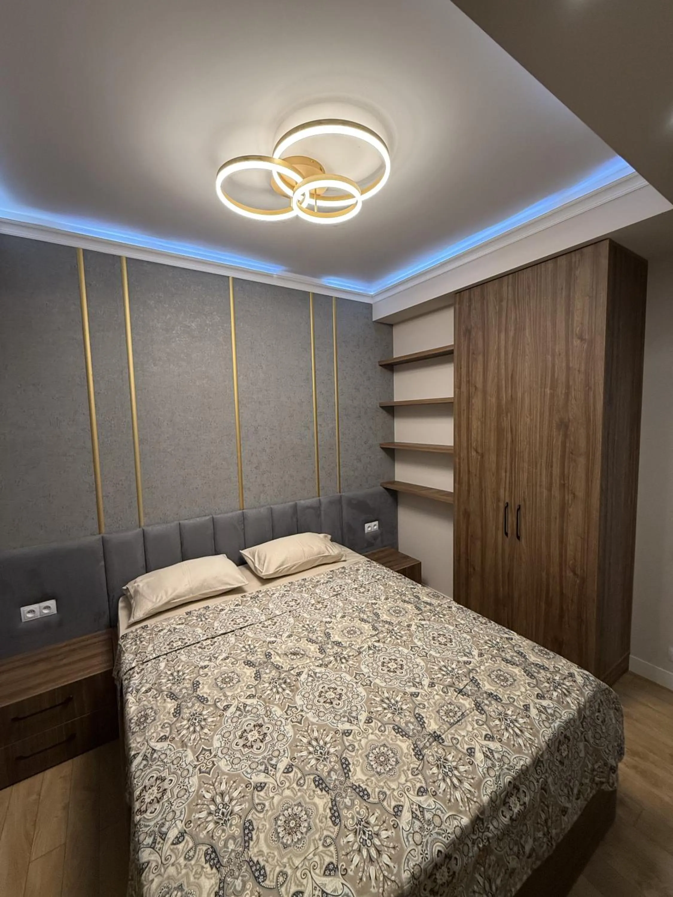 Bed in SoTa Metekhi Hotel