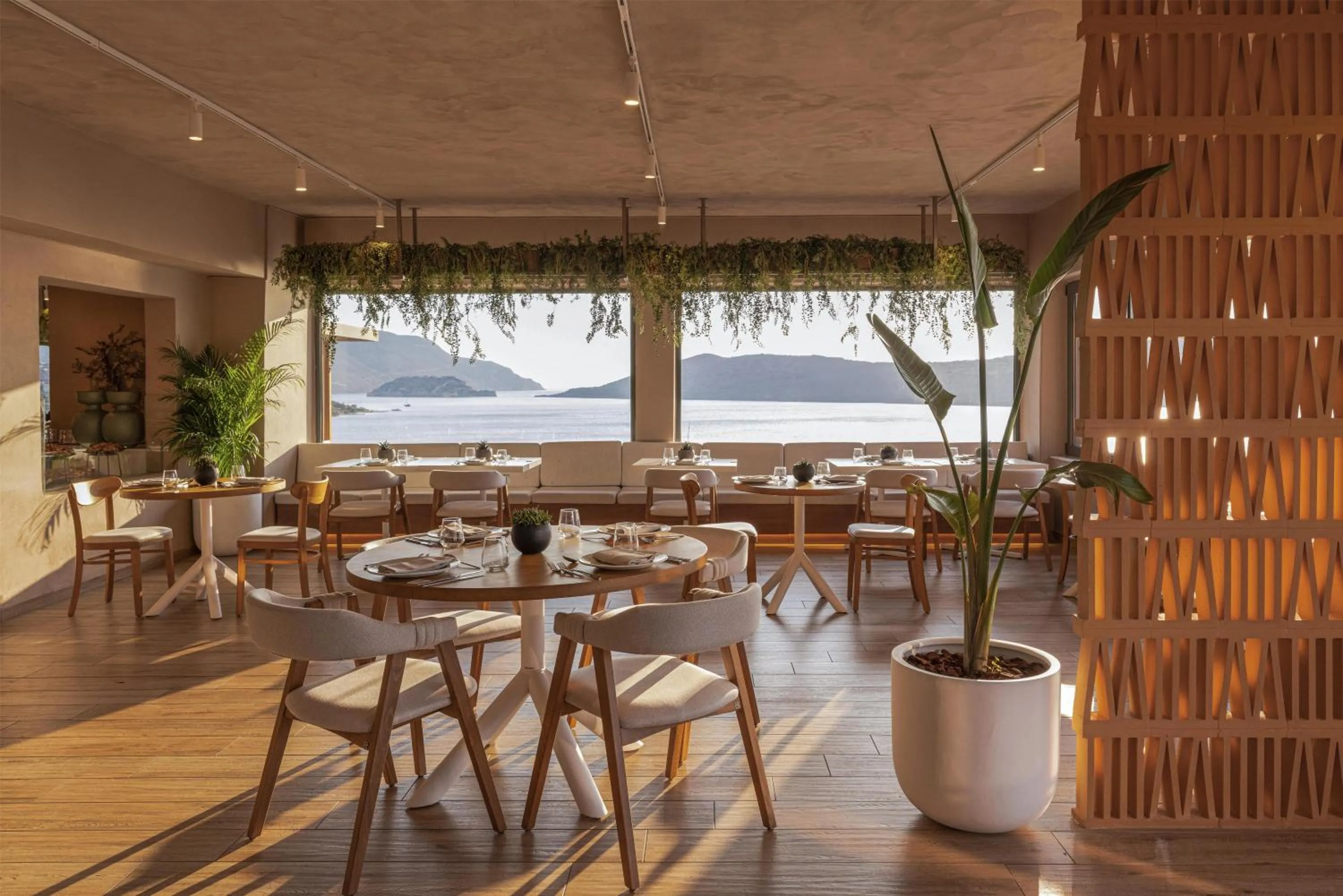 Restaurant/places to eat in Domes Aulus Elounda, Adults only, Curio Collection by Hilton