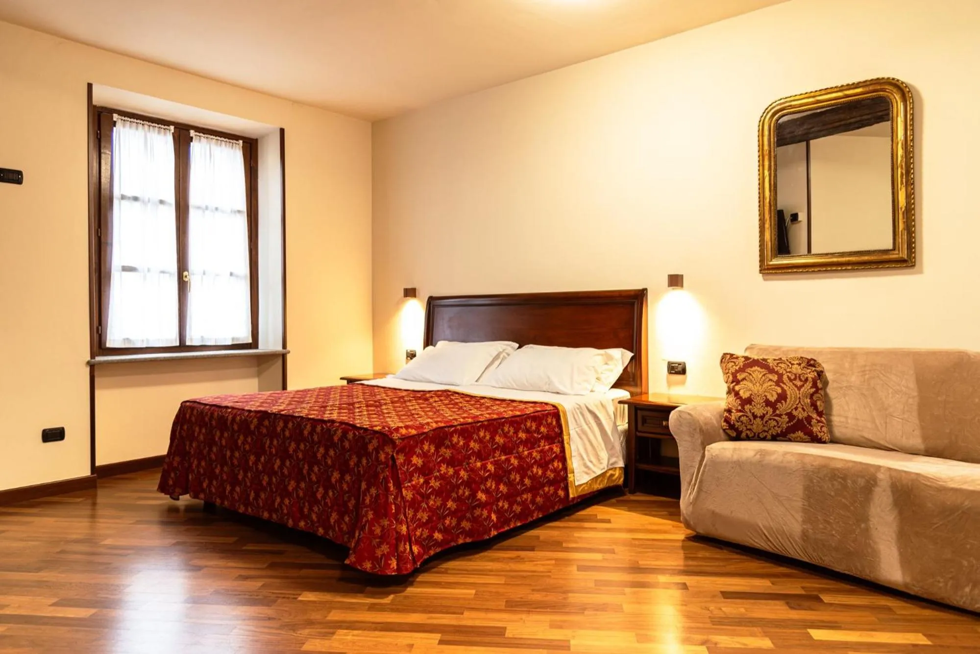 Photo of the whole room, Bed in Dimora San Secondo