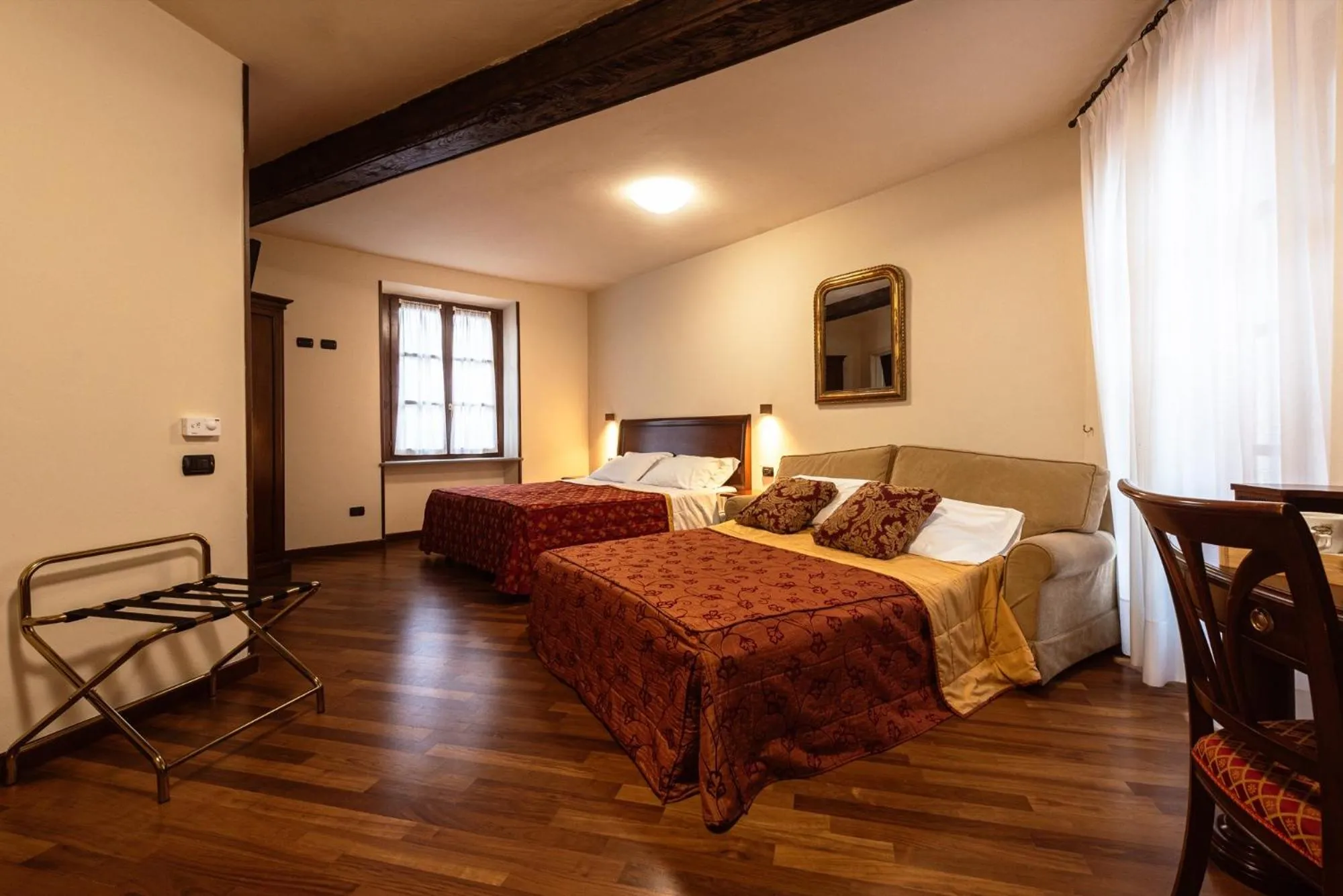 Photo of the whole room, Bed in Dimora San Secondo