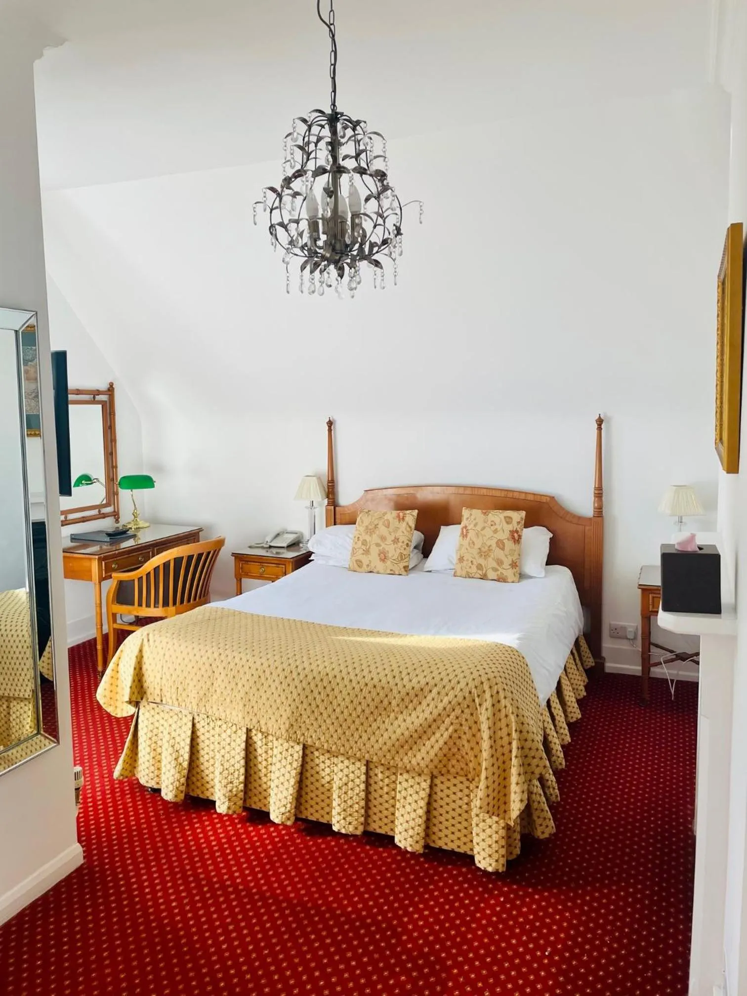 Other, Bed in Canterbury Hotel Cottages and Apartment's