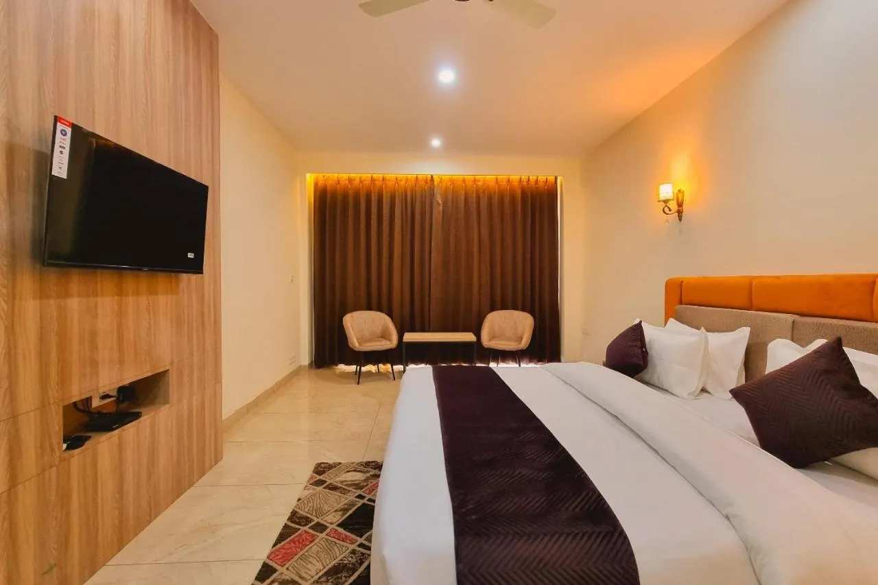 Bed in Hotel Pines & Peaks Dalhousie