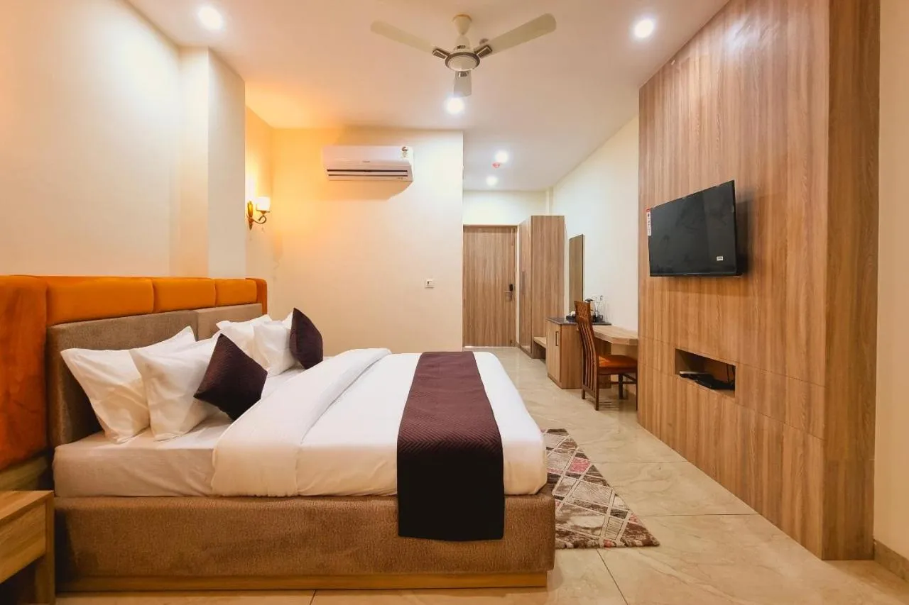 Bed in Hotel Pines & Peaks Dalhousie