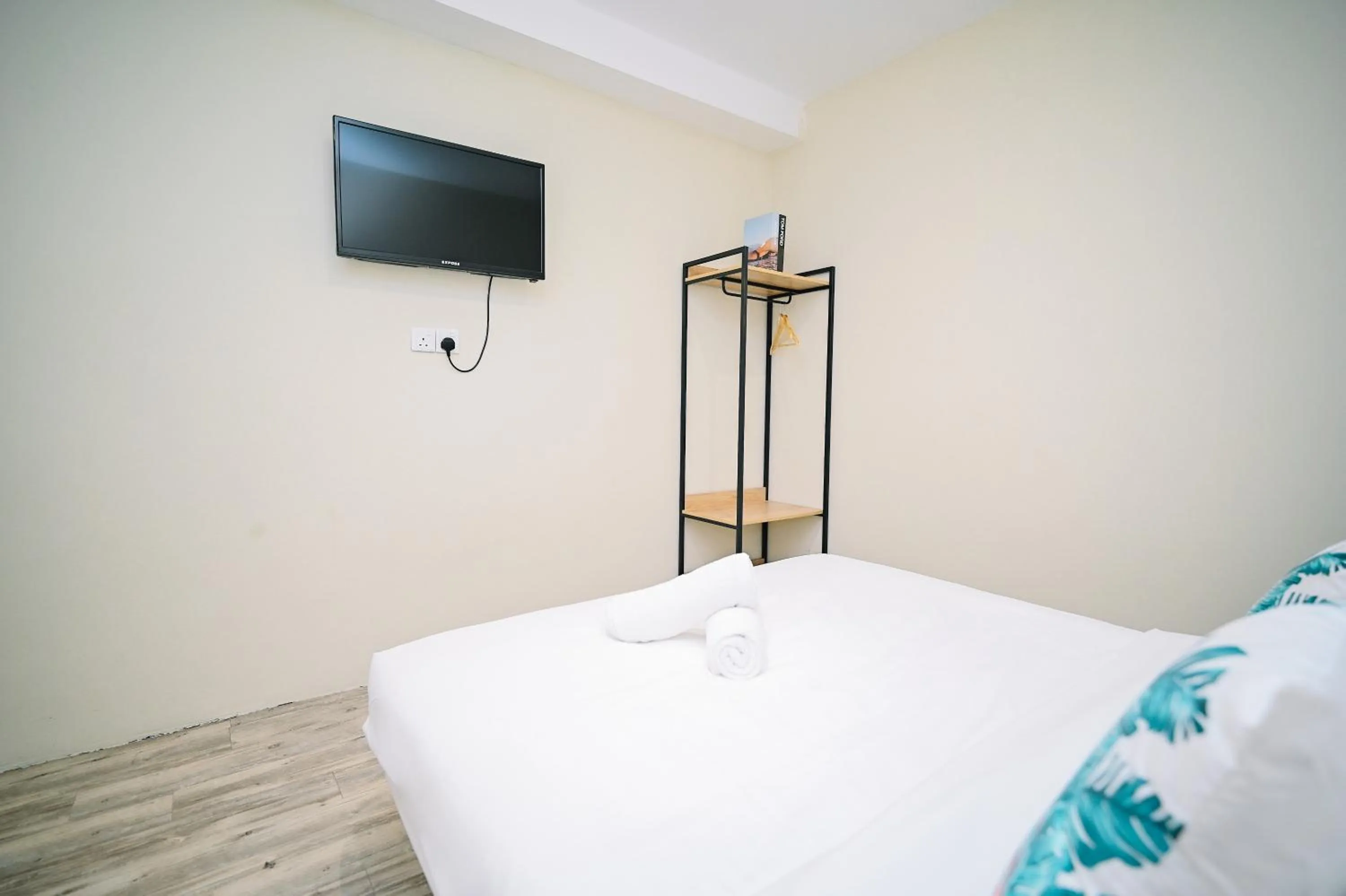 Bed in Swing & Pillows - Putrajaya Selangor