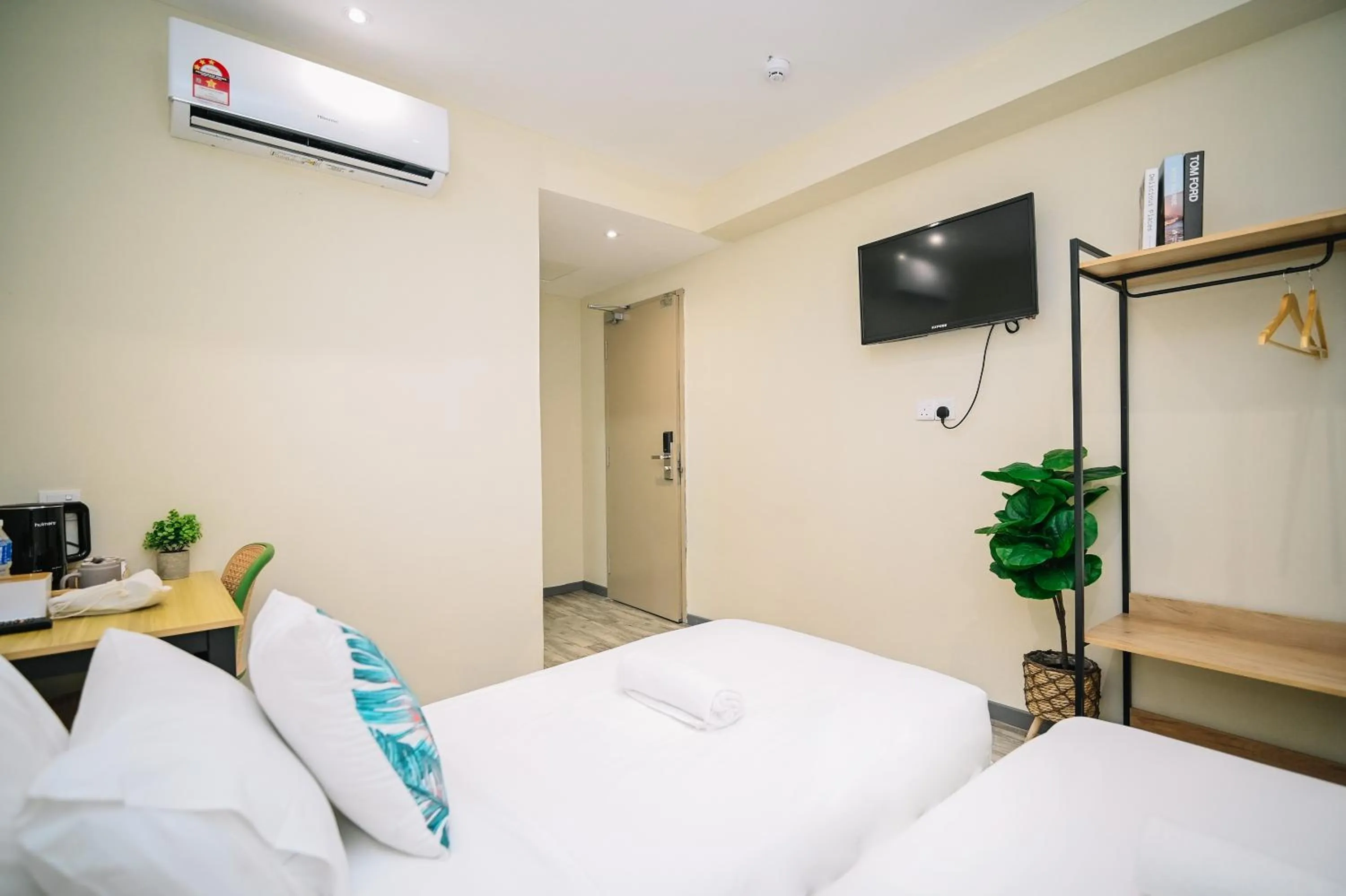 Bed in Swing & Pillows - Putrajaya Selangor