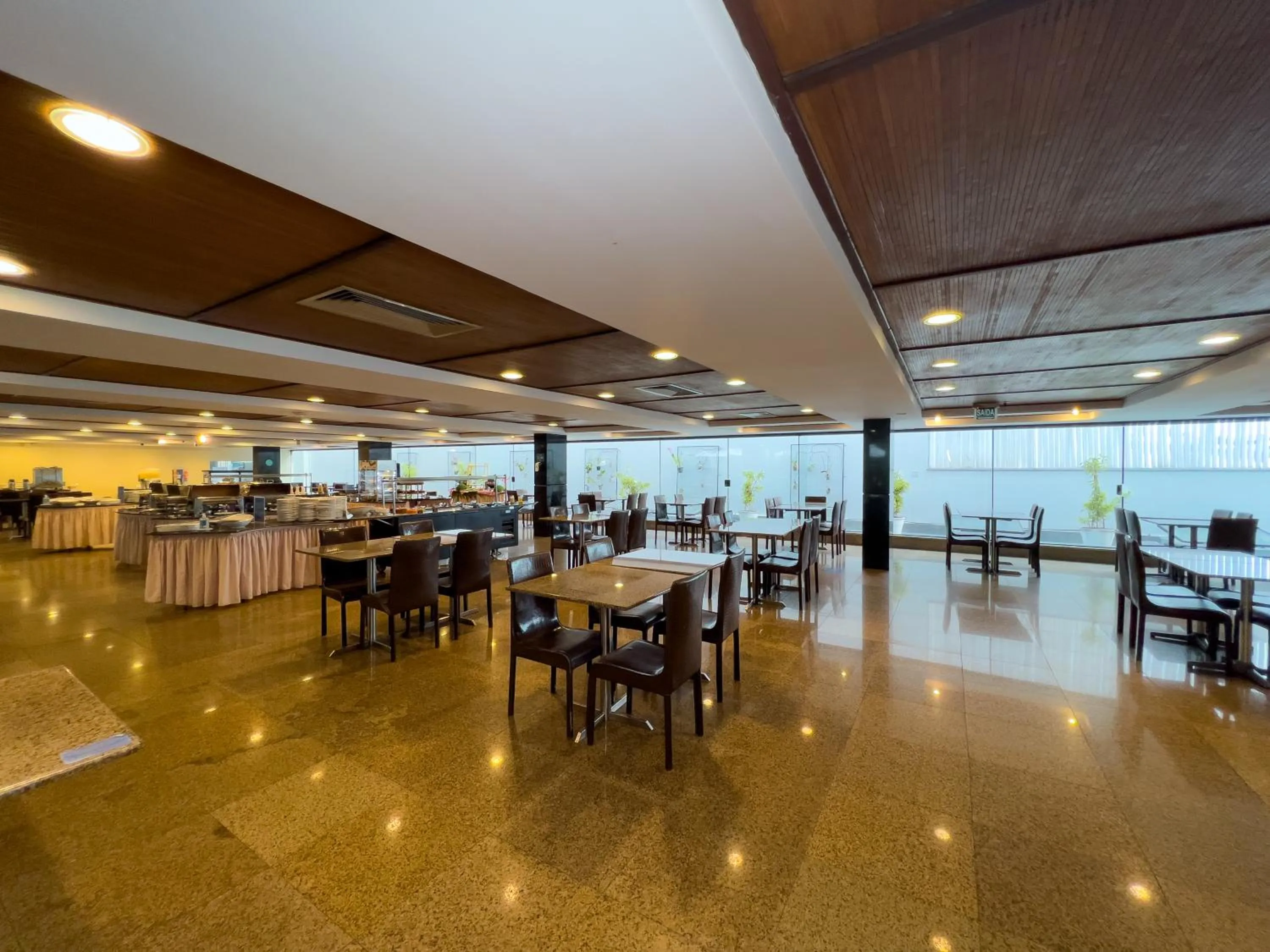 Restaurant/places to eat in Praiamar Natal Hotel & Convention