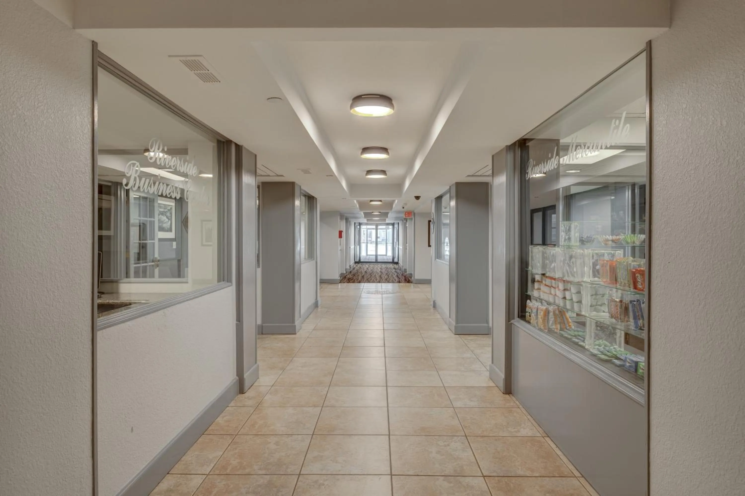 Facade/entrance in Riverside Hotel