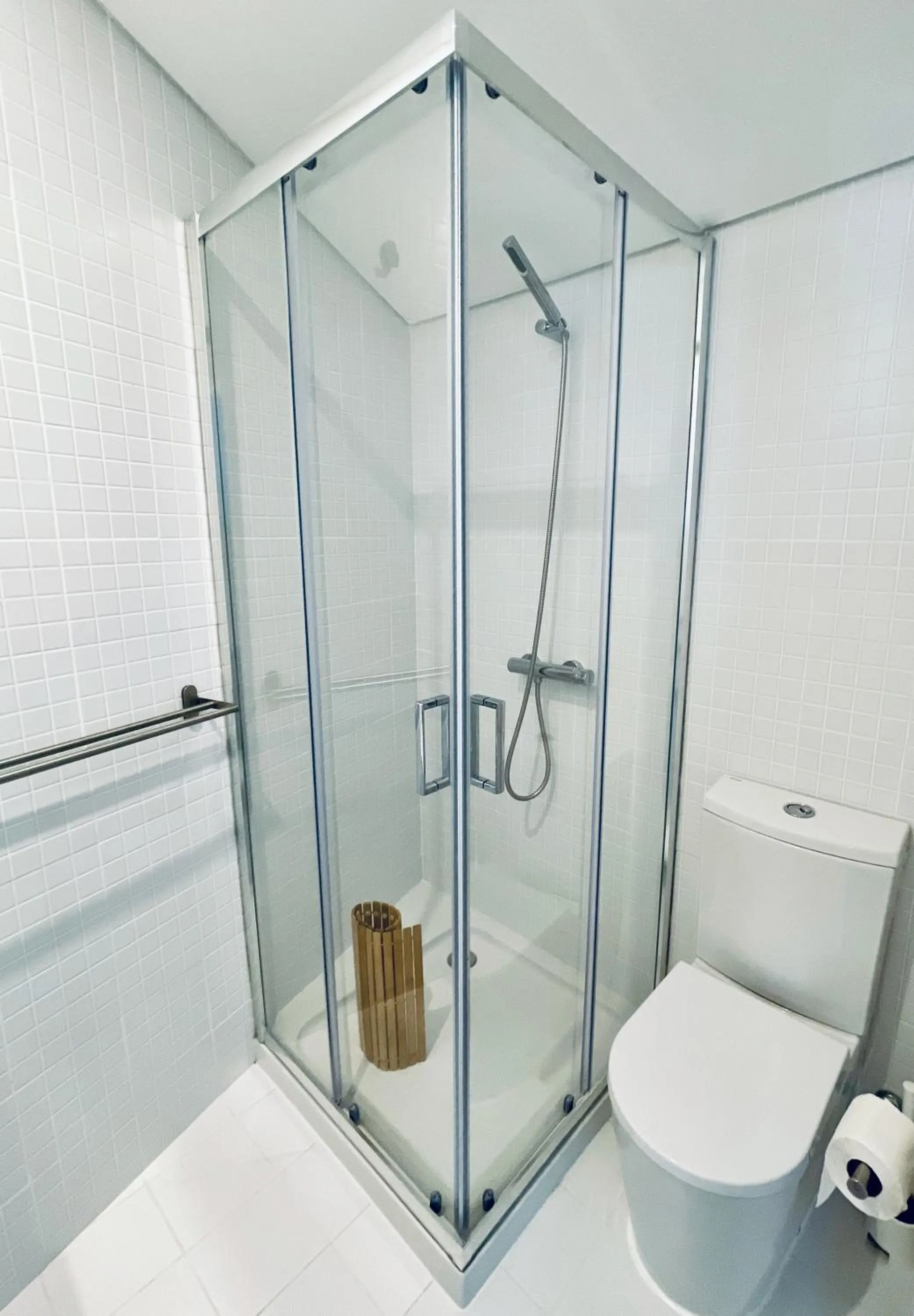 Bathroom in Partenope Hostel and Suites