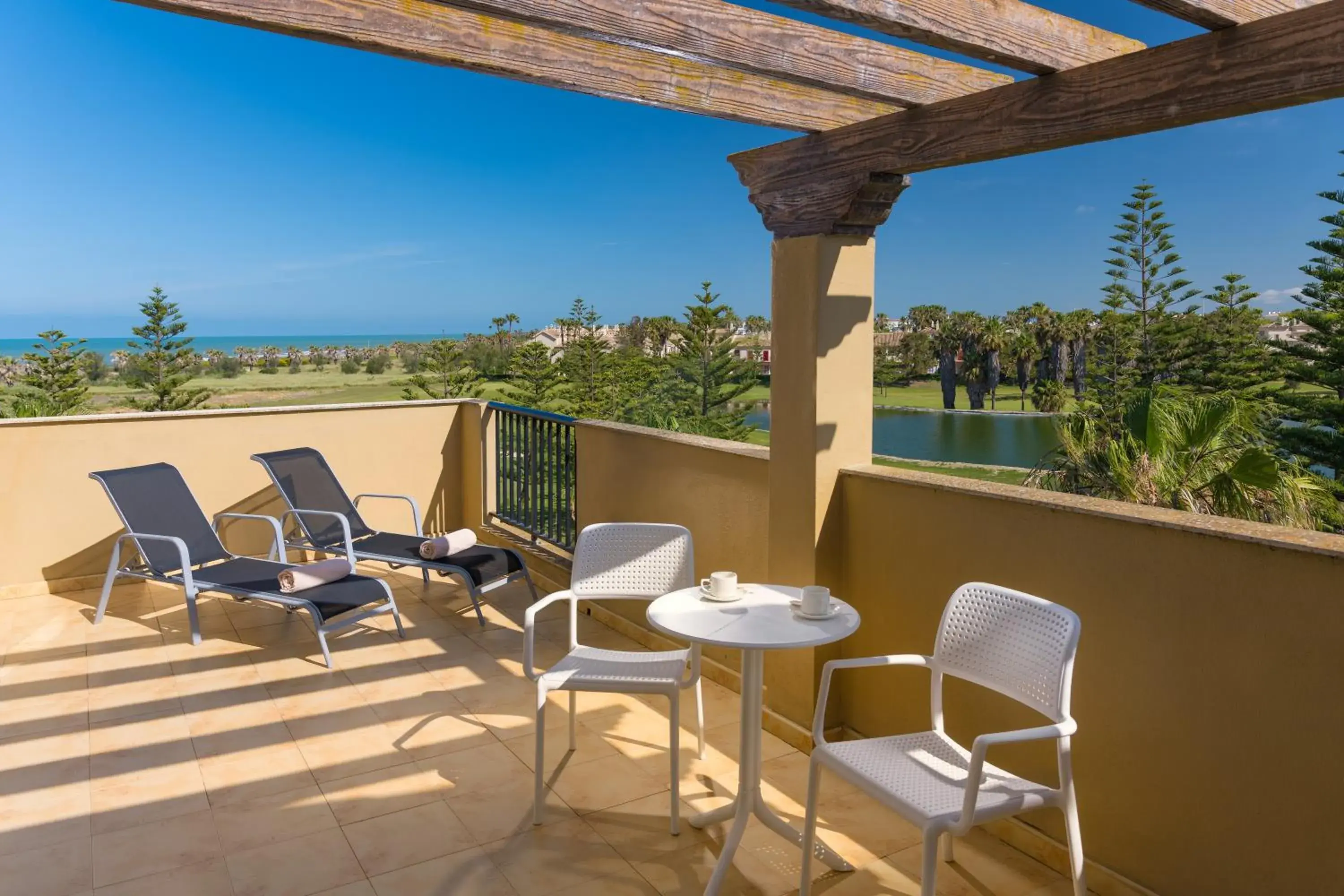 Junior Suite in Elba Costa Ballena Beach & Thalasso Resort Junior Suite in Elba Costa Ballena Beach & Thalasso Resort