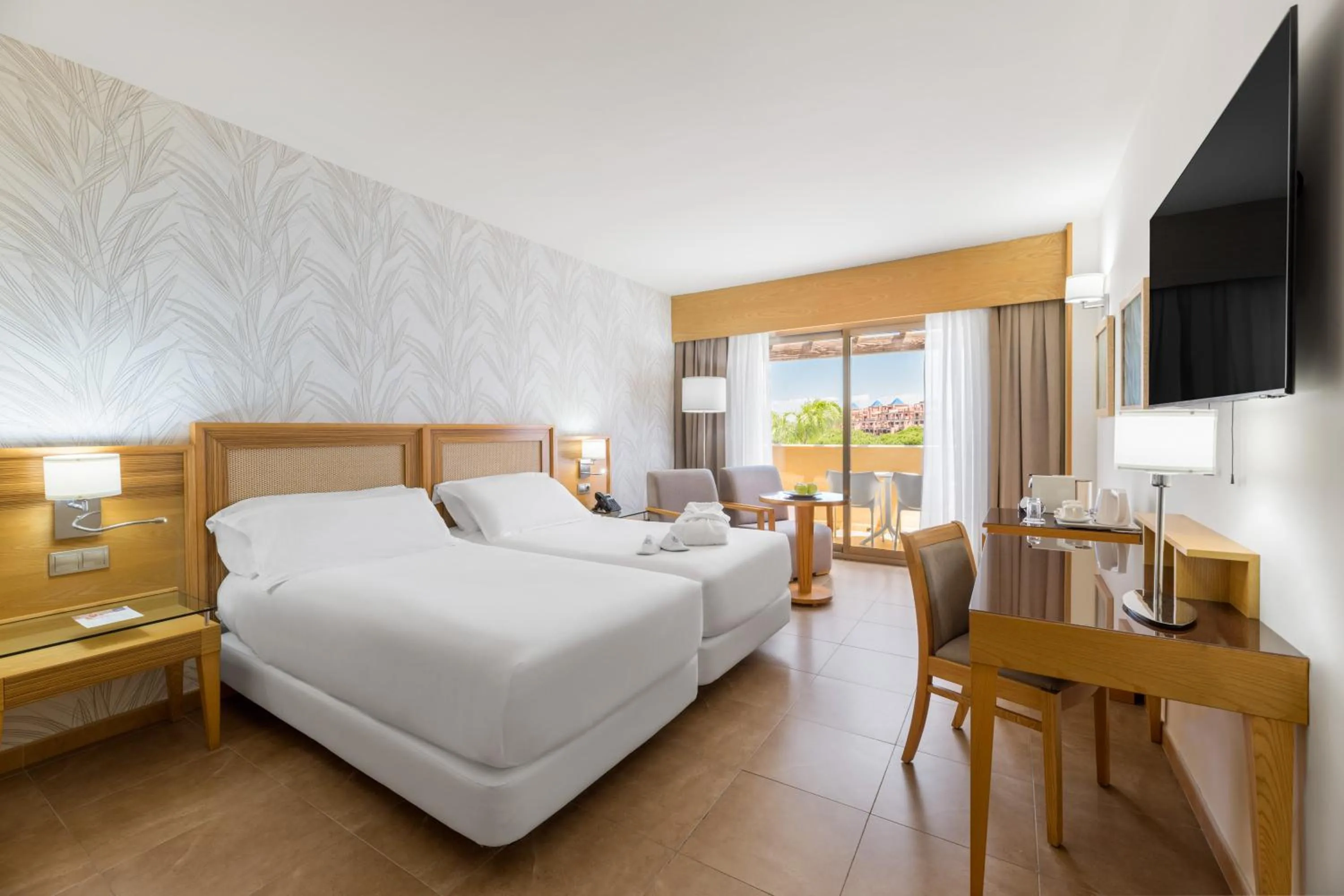 Photo of the whole room, Bed in Elba Costa Ballena Beach & Thalasso Resort