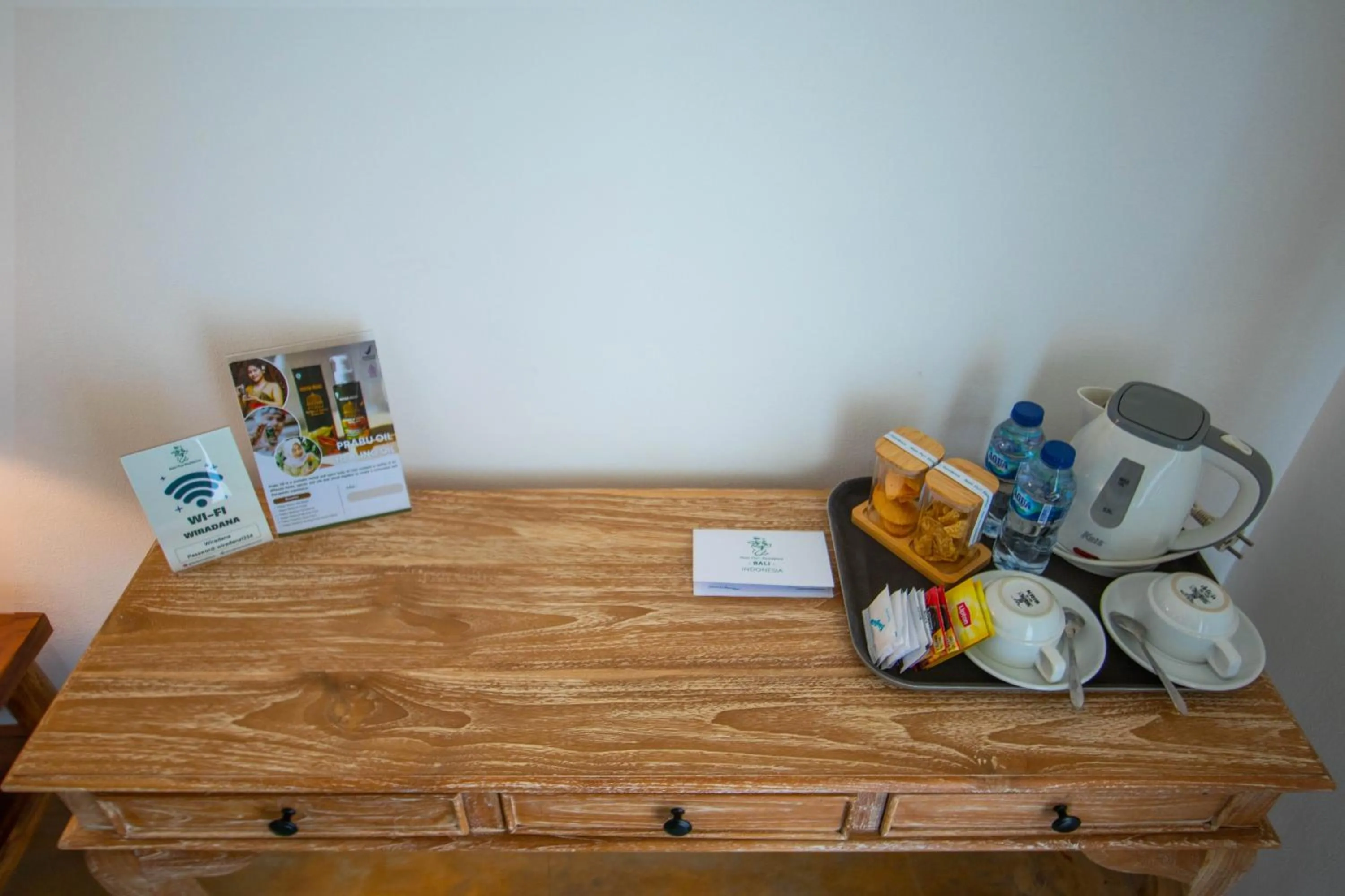 Coffee/tea facilities in Alam Puri Art Museum and Villas