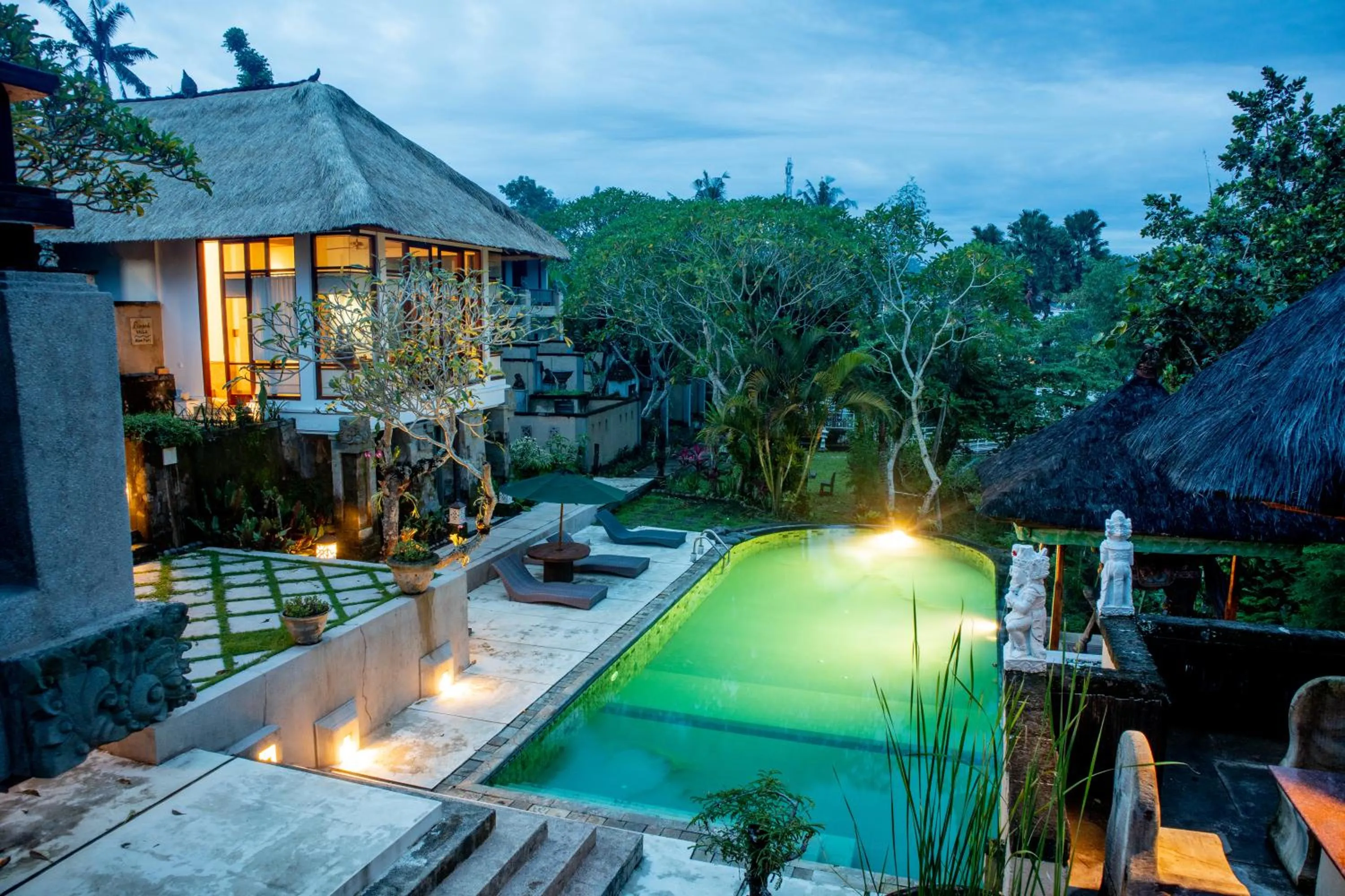 Property building in Alam Puri Art Museum and Villas