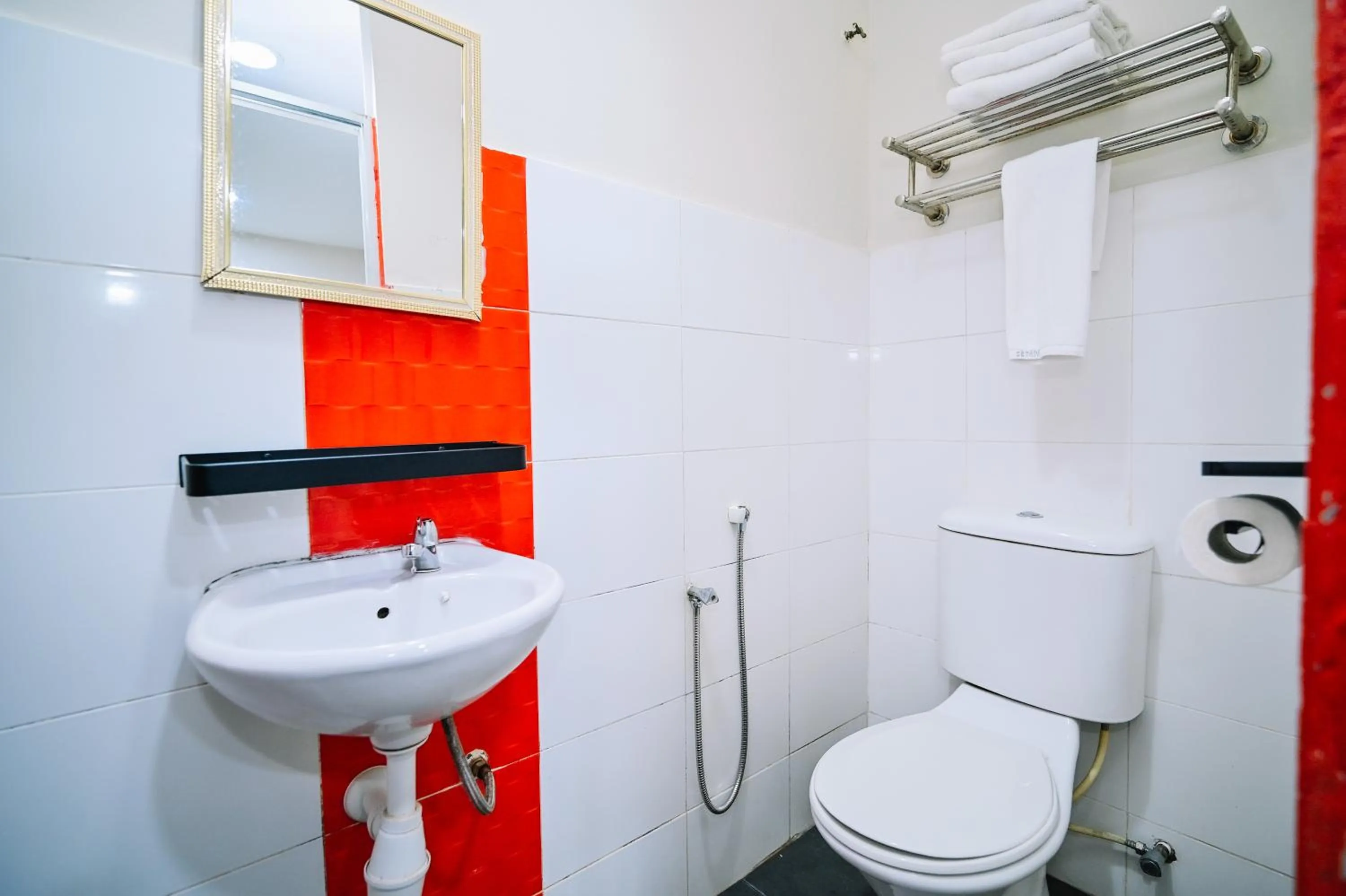 Shower in Swing & Pillows - My Home Hotel Wangsa Maju