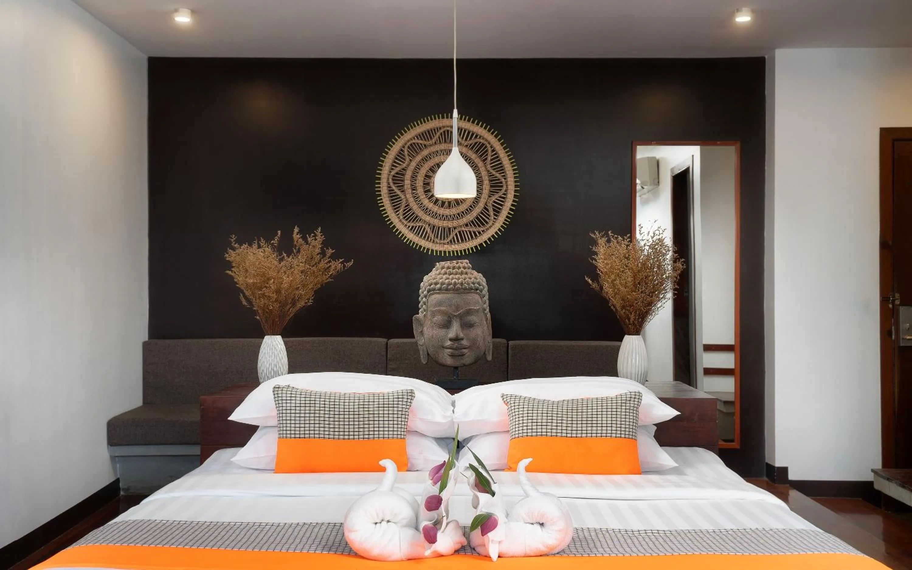 Bed in The Calm Oasis