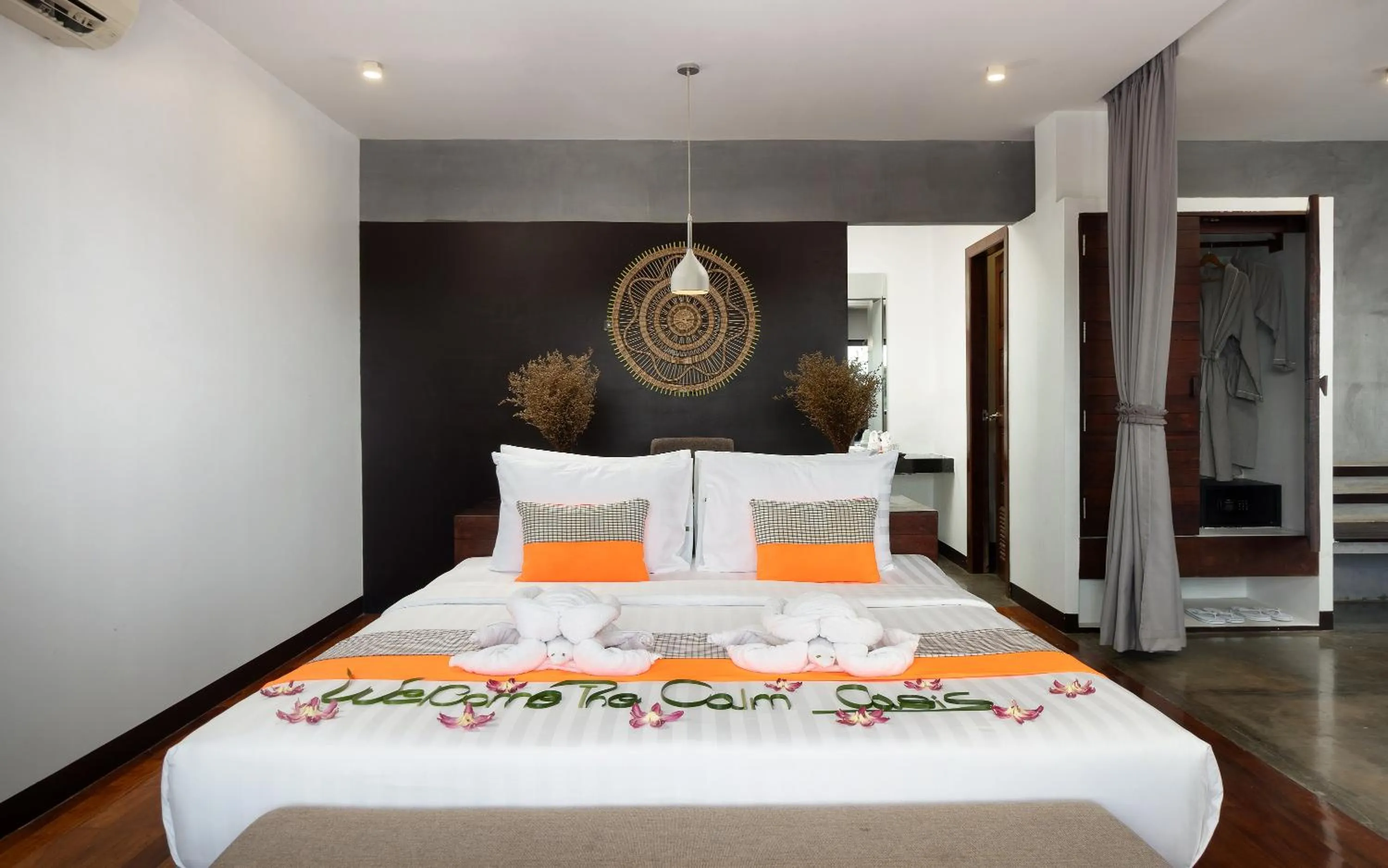 Bed in The Calm Oasis