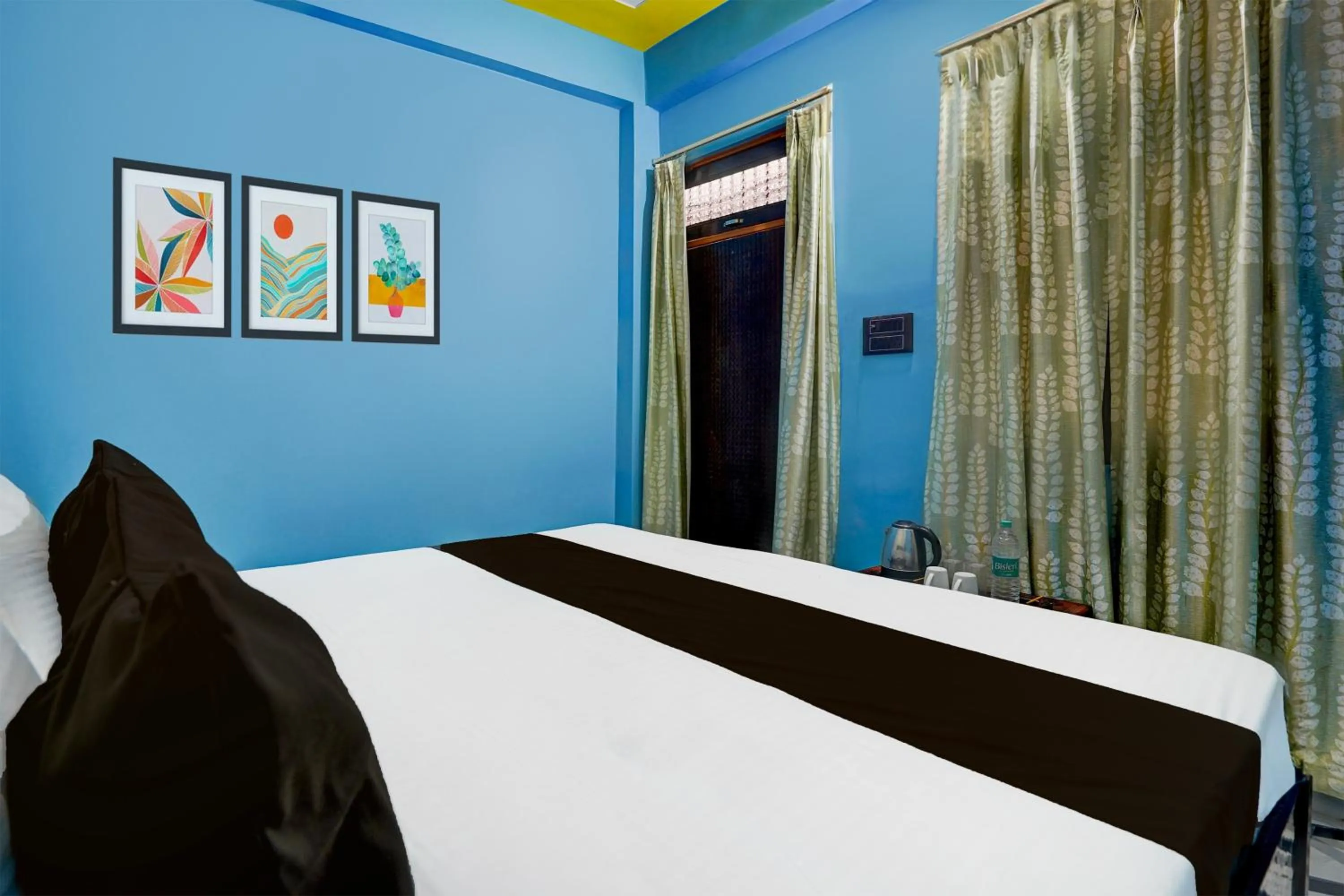 Bedroom in Hotel O J.k Hotel and resturant