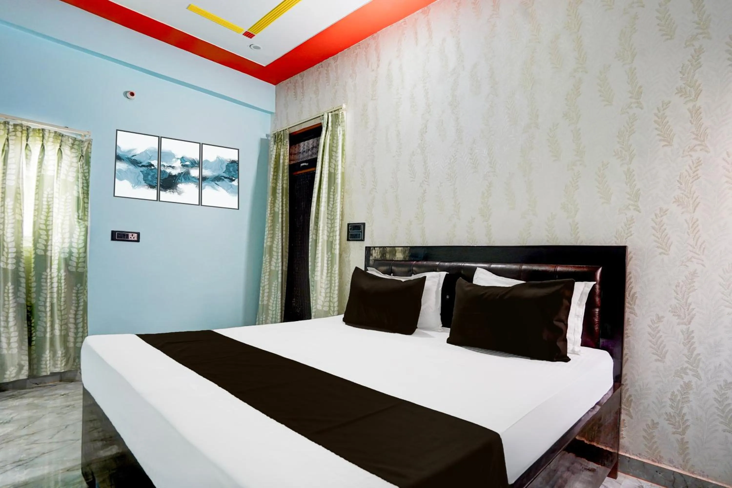 Bedroom in Hotel O J.k Hotel and resturant