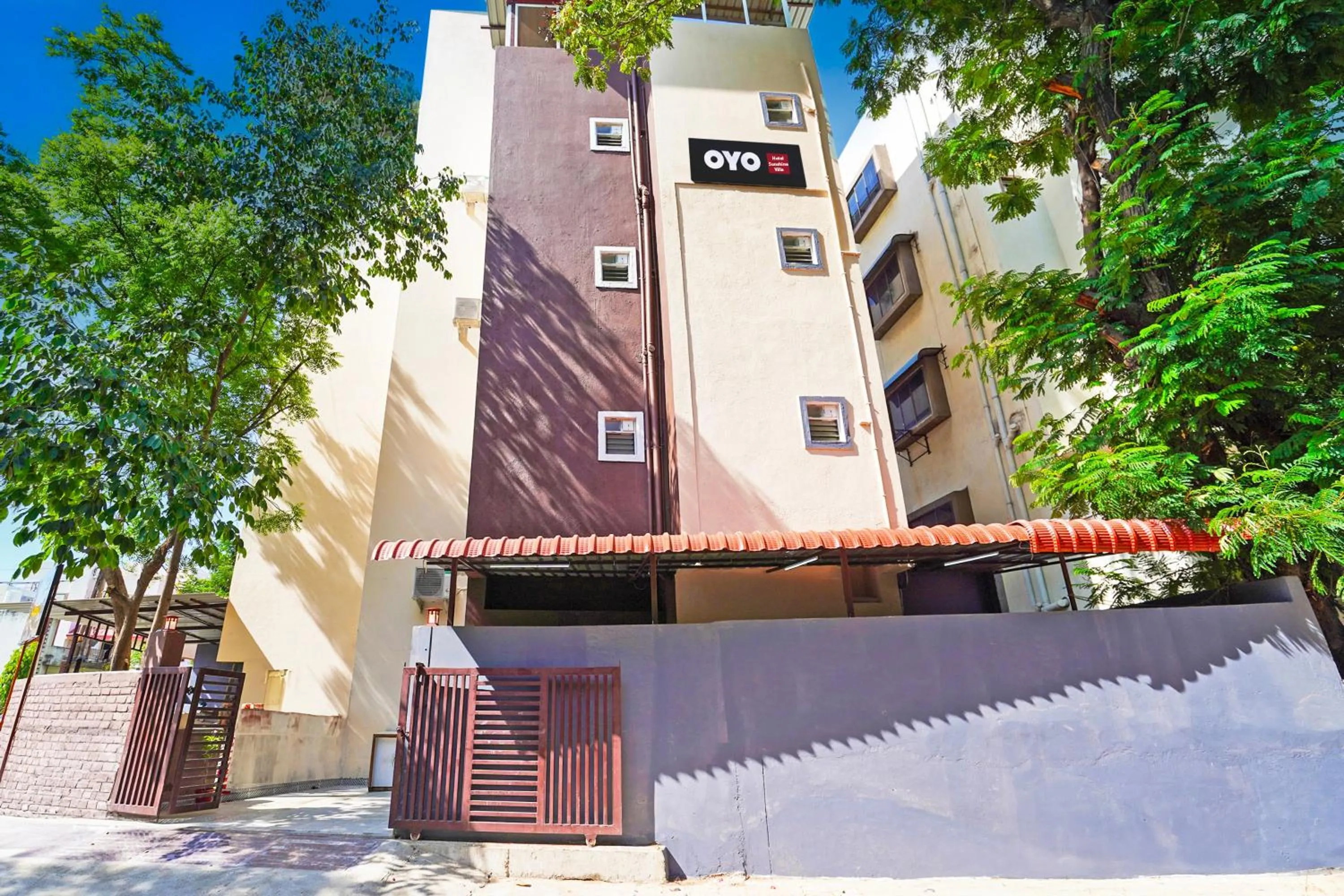 Facade/entrance in Super Hotel O Sunshine Villa