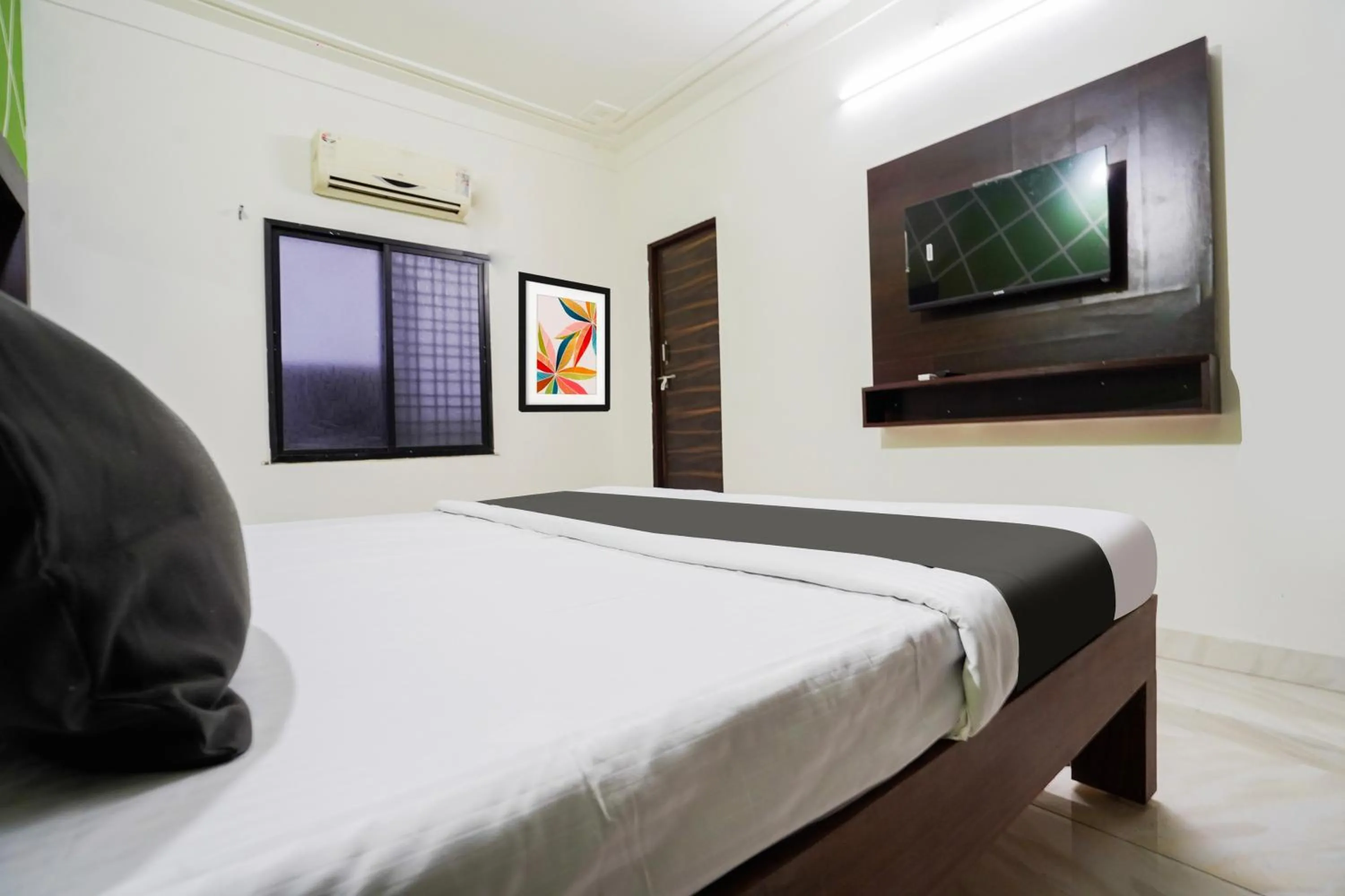 Bedroom, Bed in Hotel O The Heaven Inn