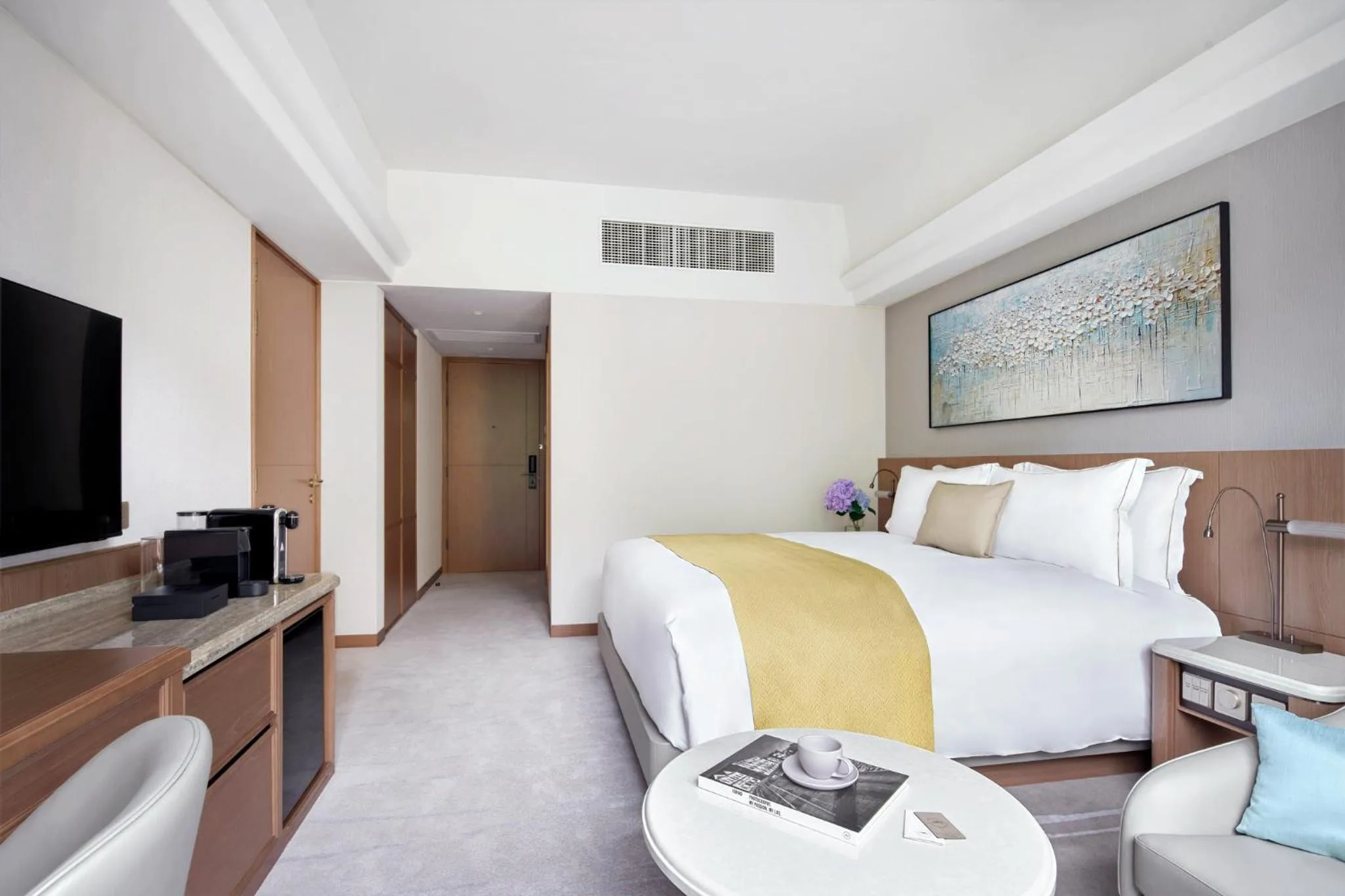 Bedroom, Bed in Hopewell Hotel