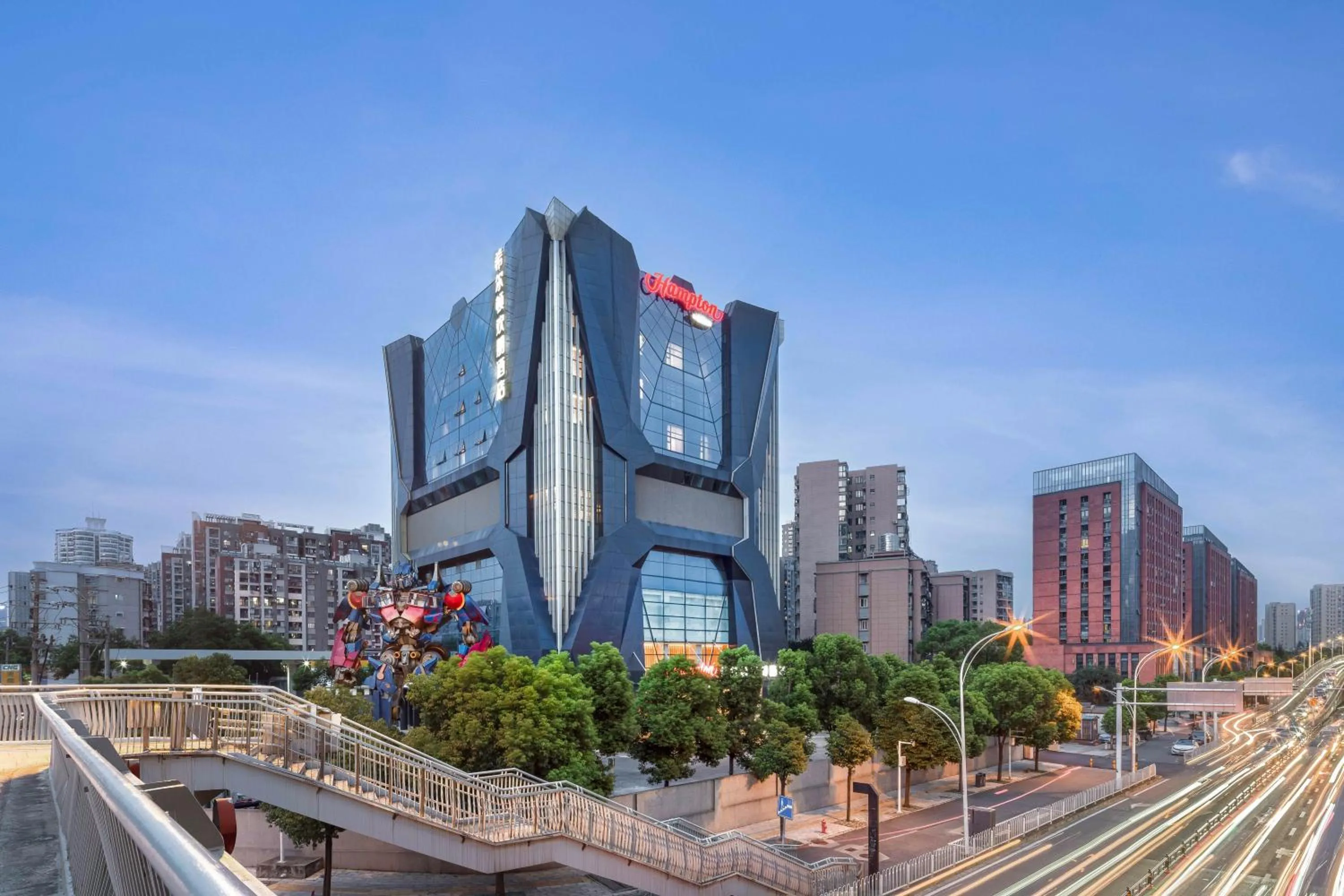 City view in Hilton Hotel by Hampton Wuhan Zhongnan Street Branch