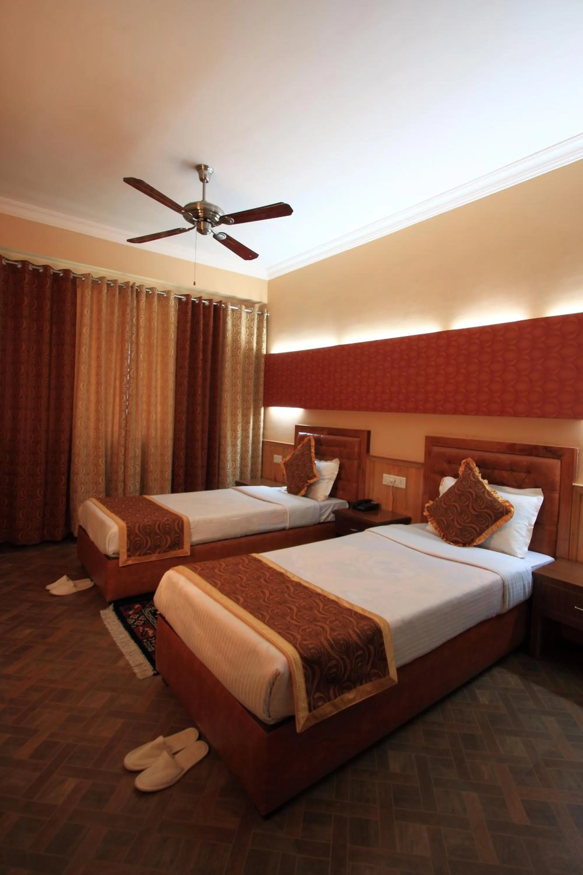 Bed in Yarlam Portico