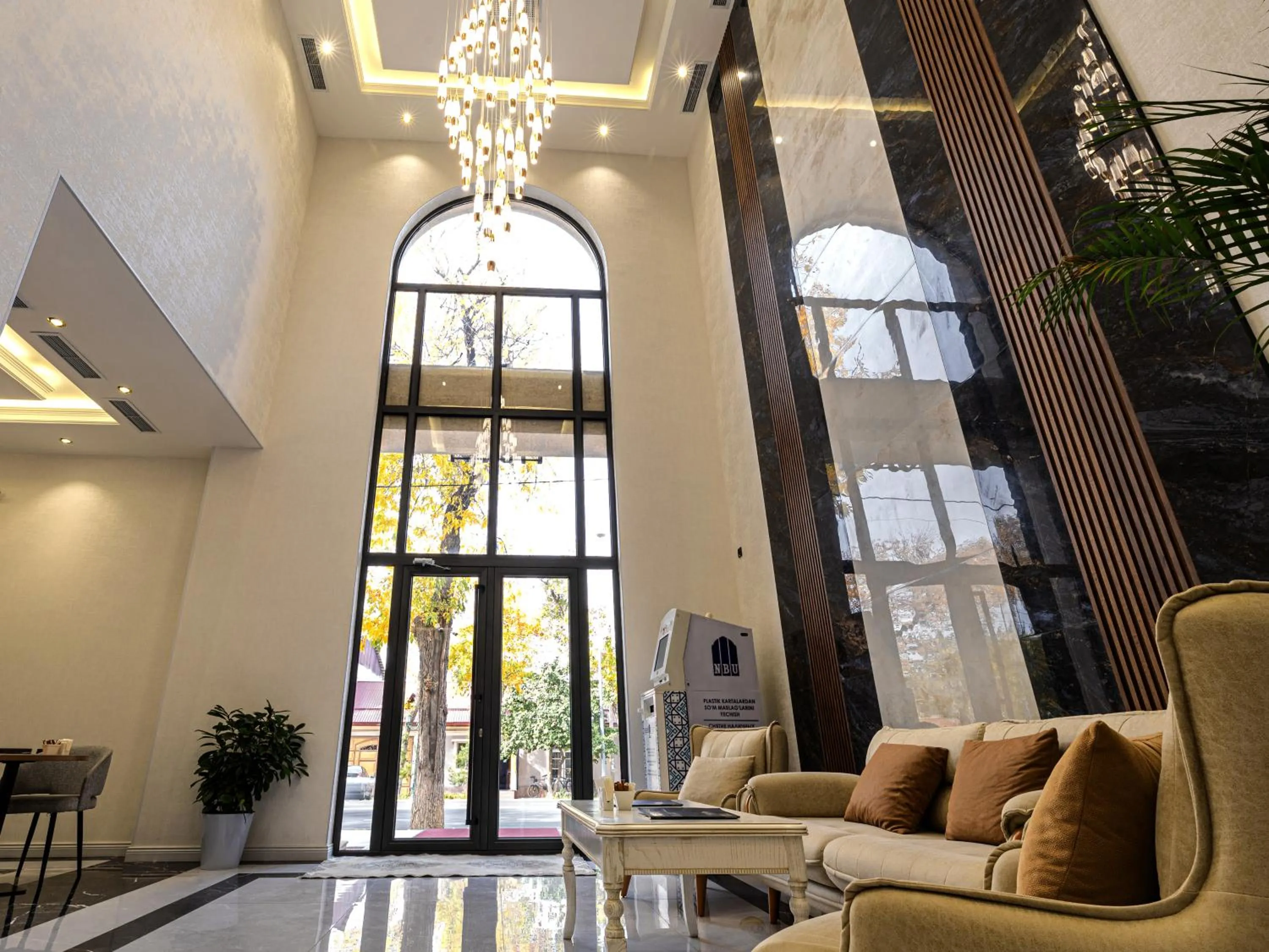 Communal lounge/ TV room in Baden-Baden Hotel Tashkent