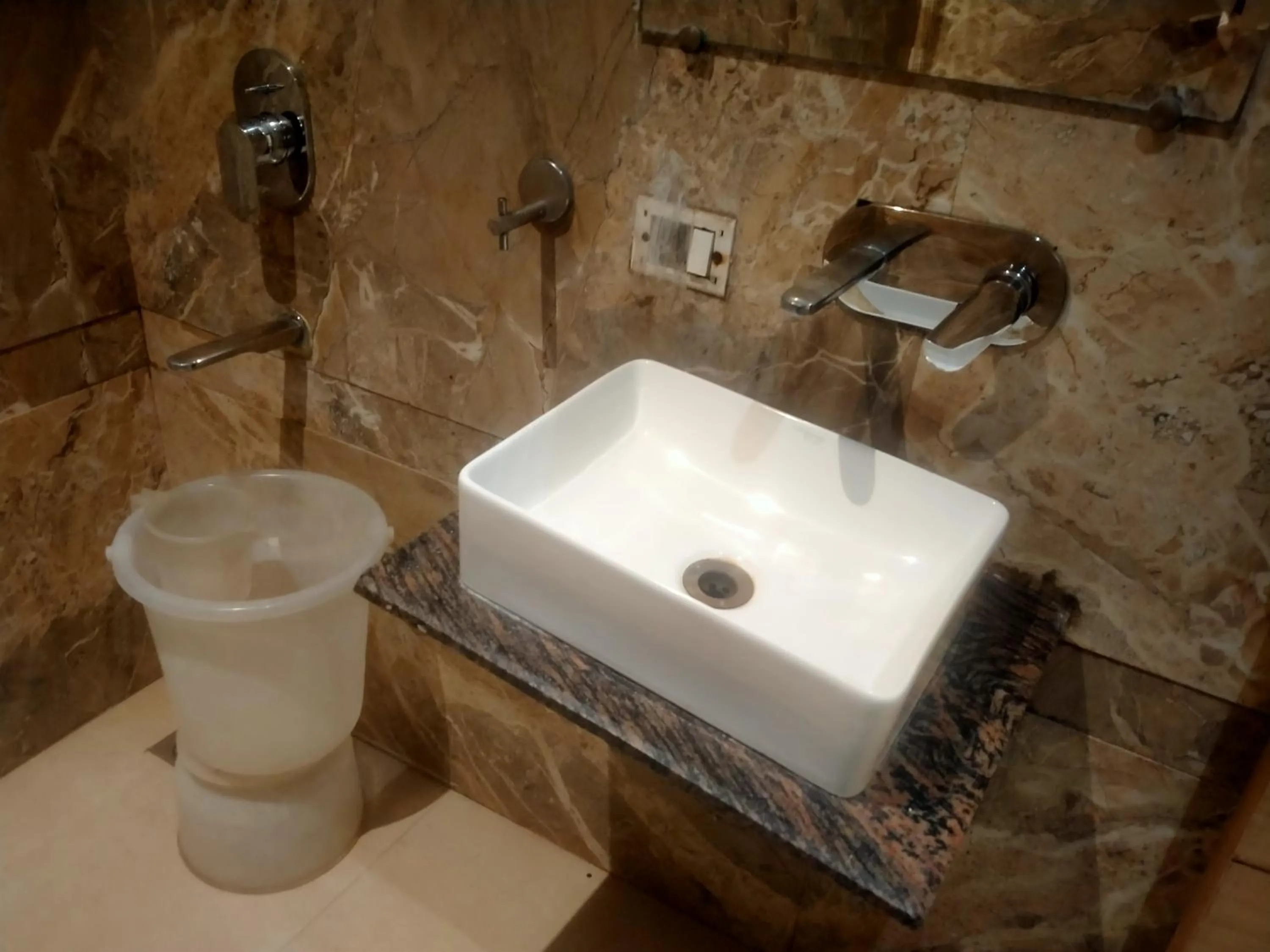 Bathroom in Hotel Tradition 50 mtr from Golden temple