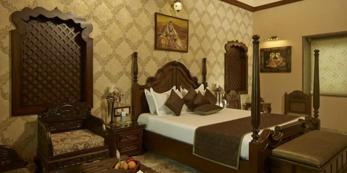 Bedroom, Bed in Neonz Resort & Club