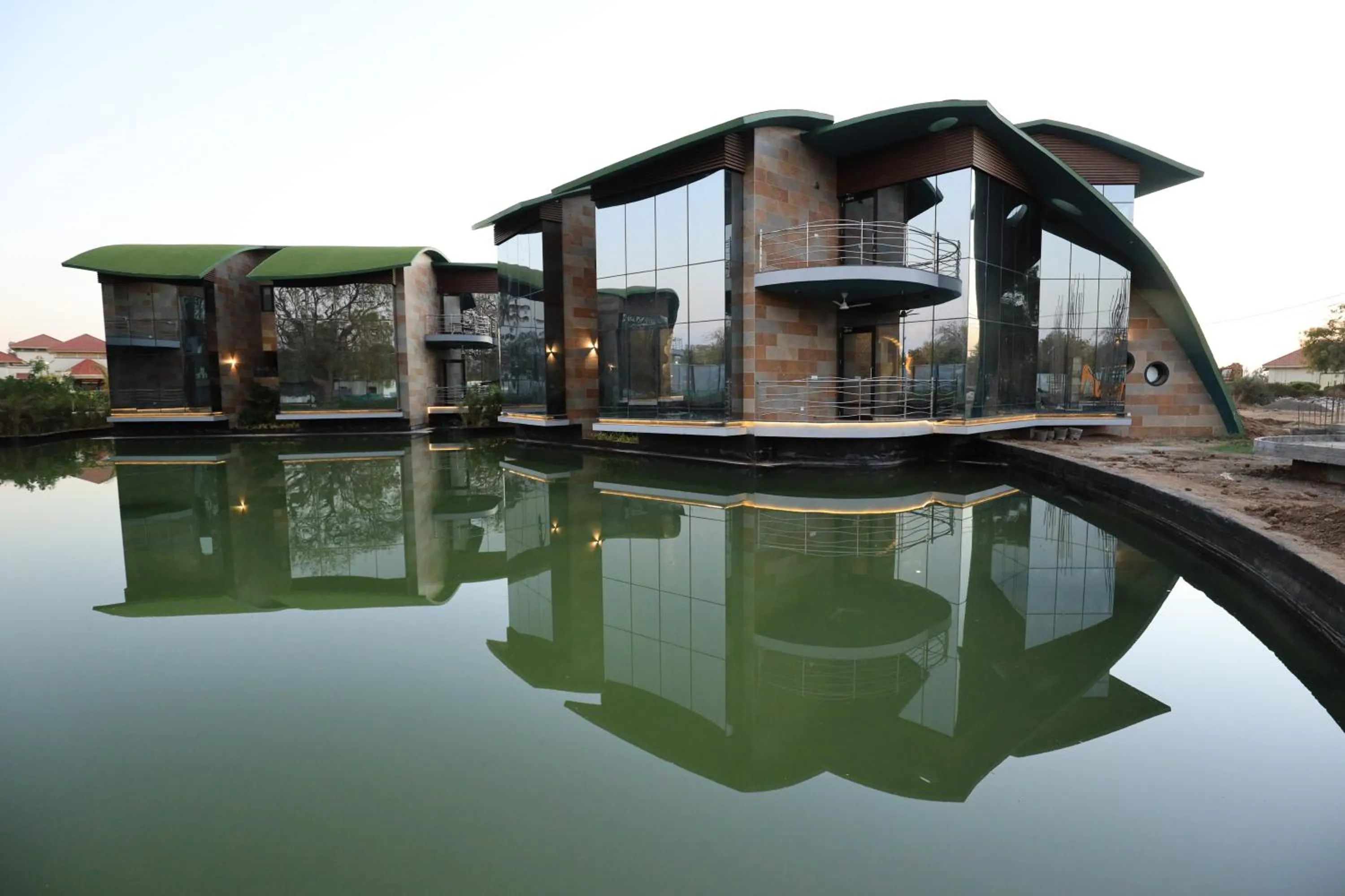 Swimming pool in Neonz Resort & Club